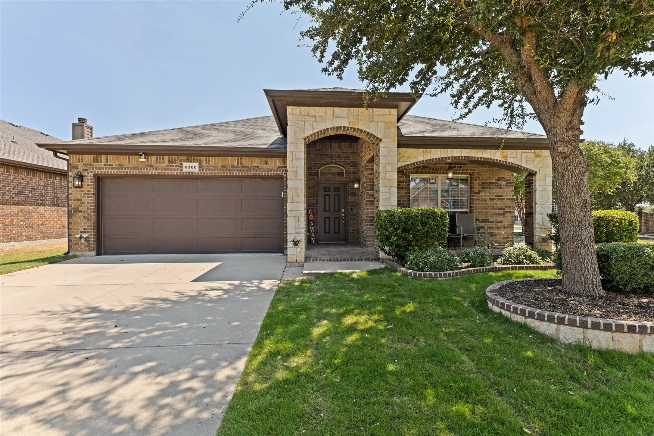 Single Family Residence For Sale in Tarrant County , 8200 Misty Water Drive, Fort Worth, Texas 76131, 3 Bedroom, 2 Bathroom, 2 Garage spaces, 1,844 Sqft, built in 2011, mls#21363728, Real Estate Agent in Fort Worth, Homes For Sale in Tarrant county, Homes For Sale in Fort Worth, Realtor in Fort Worth Texas, Real Estate Brokerage Independent Realty Texas, Luminita Cordes Realtor
