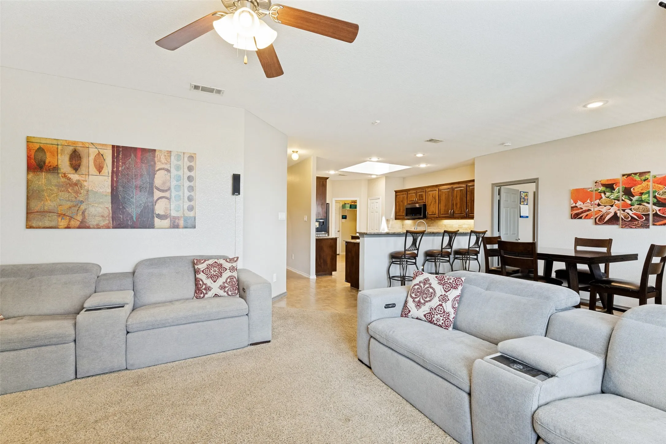 Single Family Residence For Sale in Tarrant County , 8200 Misty Water Drive, Fort Worth, Texas 76131, 3 Bedroom, 2 Bathroom, 2 Garage spaces, 1,844 Sqft, built in 2011, mls#21363728, Real Estate Agent in Fort Worth, Homes For Sale in Tarrant county, Homes For Sale in Fort Worth, Realtor in Fort Worth Texas, Real Estate Brokerage Independent Realty Texas, Luminita Cordes Realtor