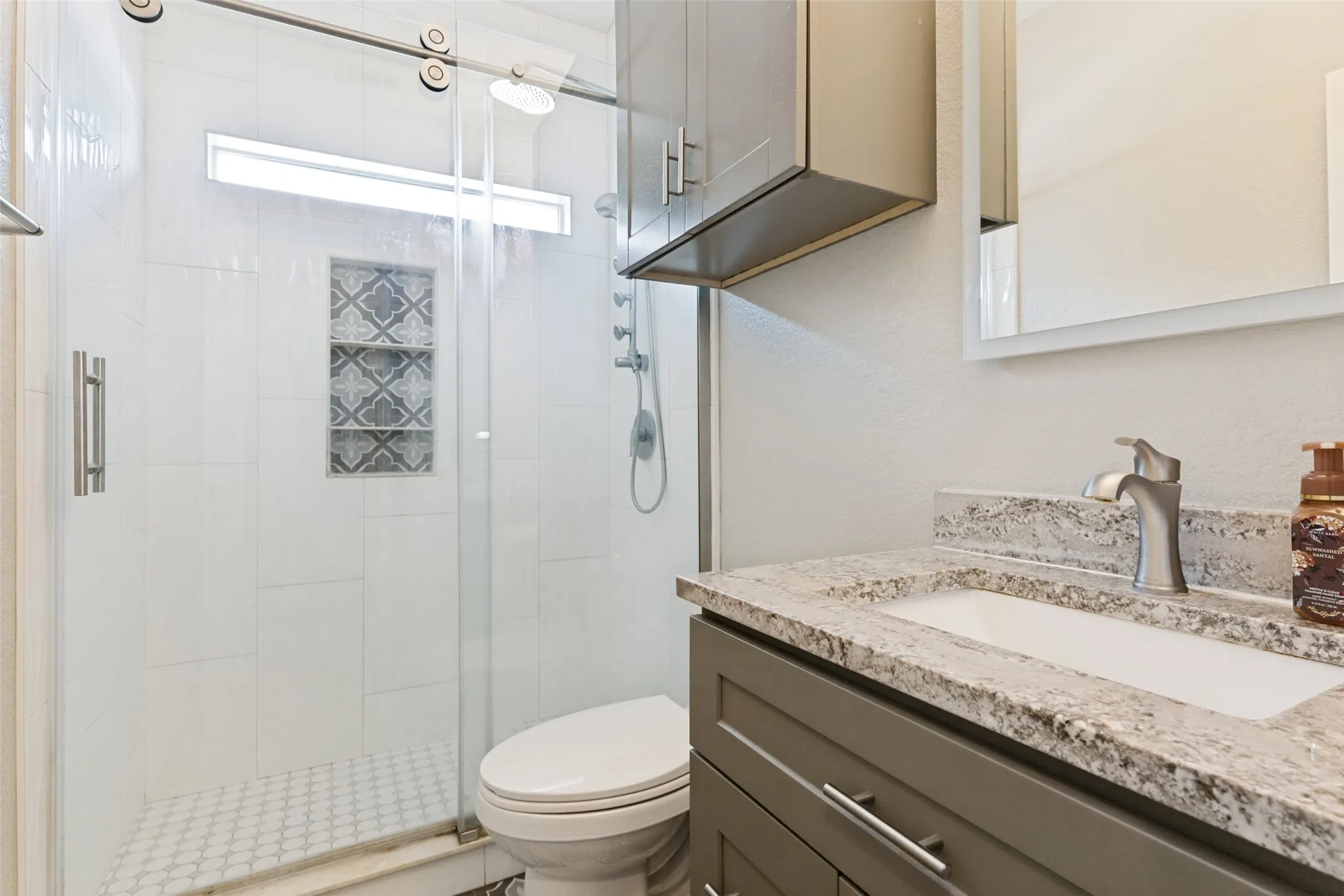 Single Family Residence For Sale in Tarrant County , 8200 Misty Water Drive, Fort Worth, Texas 76131, 3 Bedroom, 2 Bathroom, 2 Garage spaces, 1,844 Sqft, built in 2011, mls#21363728, Real Estate Agent in Fort Worth, Homes For Sale in Tarrant county, Homes For Sale in Fort Worth, Realtor in Fort Worth Texas, Real Estate Brokerage Independent Realty Texas, Luminita Cordes Realtor