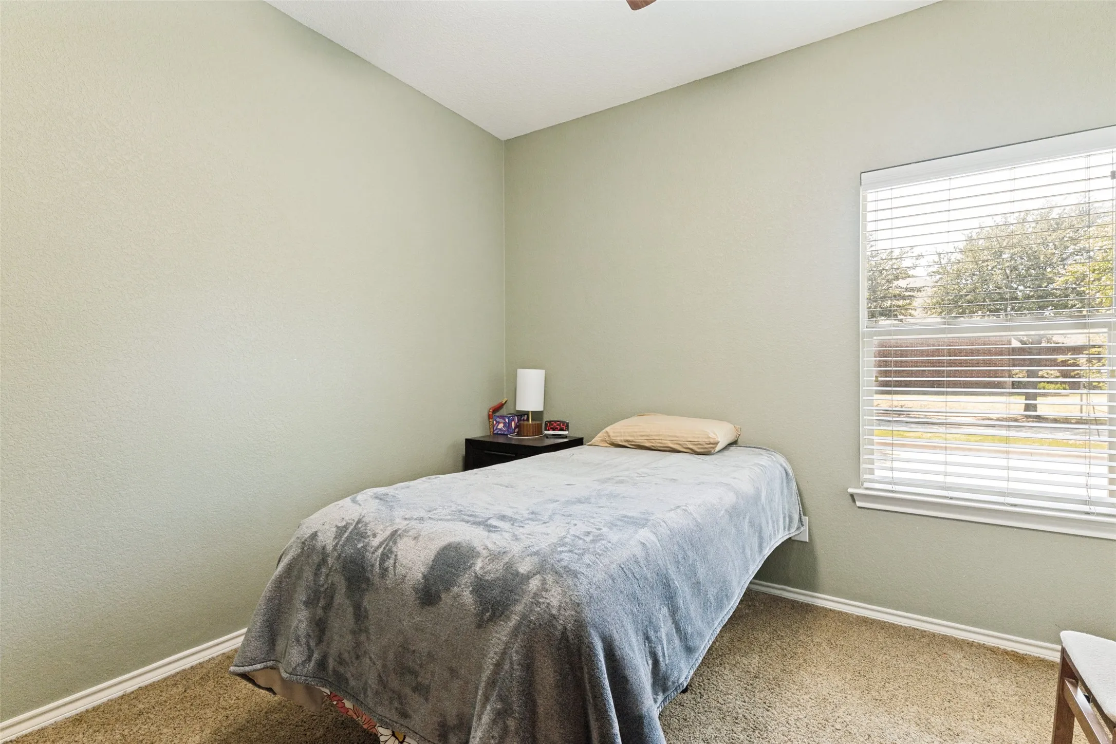 Single Family Residence For Sale in Tarrant County , 8200 Misty Water Drive, Fort Worth, Texas 76131, 3 Bedroom, 2 Bathroom, 2 Garage spaces, 1,844 Sqft, built in 2011, mls#21363728, Real Estate Agent in Fort Worth, Homes For Sale in Tarrant county, Homes For Sale in Fort Worth, Realtor in Fort Worth Texas, Real Estate Brokerage Independent Realty Texas, Luminita Cordes Realtor