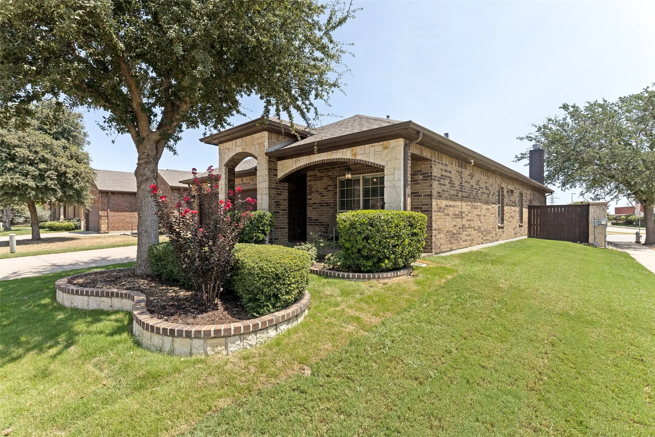 Single Family Residence For Sale in Tarrant County , 8200 Misty Water Drive, Fort Worth, Texas 76131, 3 Bedroom, 2 Bathroom, 2 Garage spaces, 1,844 Sqft, built in 2011, mls#21363728, Real Estate Agent in Fort Worth, Homes For Sale in Tarrant county, Homes For Sale in Fort Worth, Realtor in Fort Worth Texas, Real Estate Brokerage Independent Realty Texas, Luminita Cordes Realtor