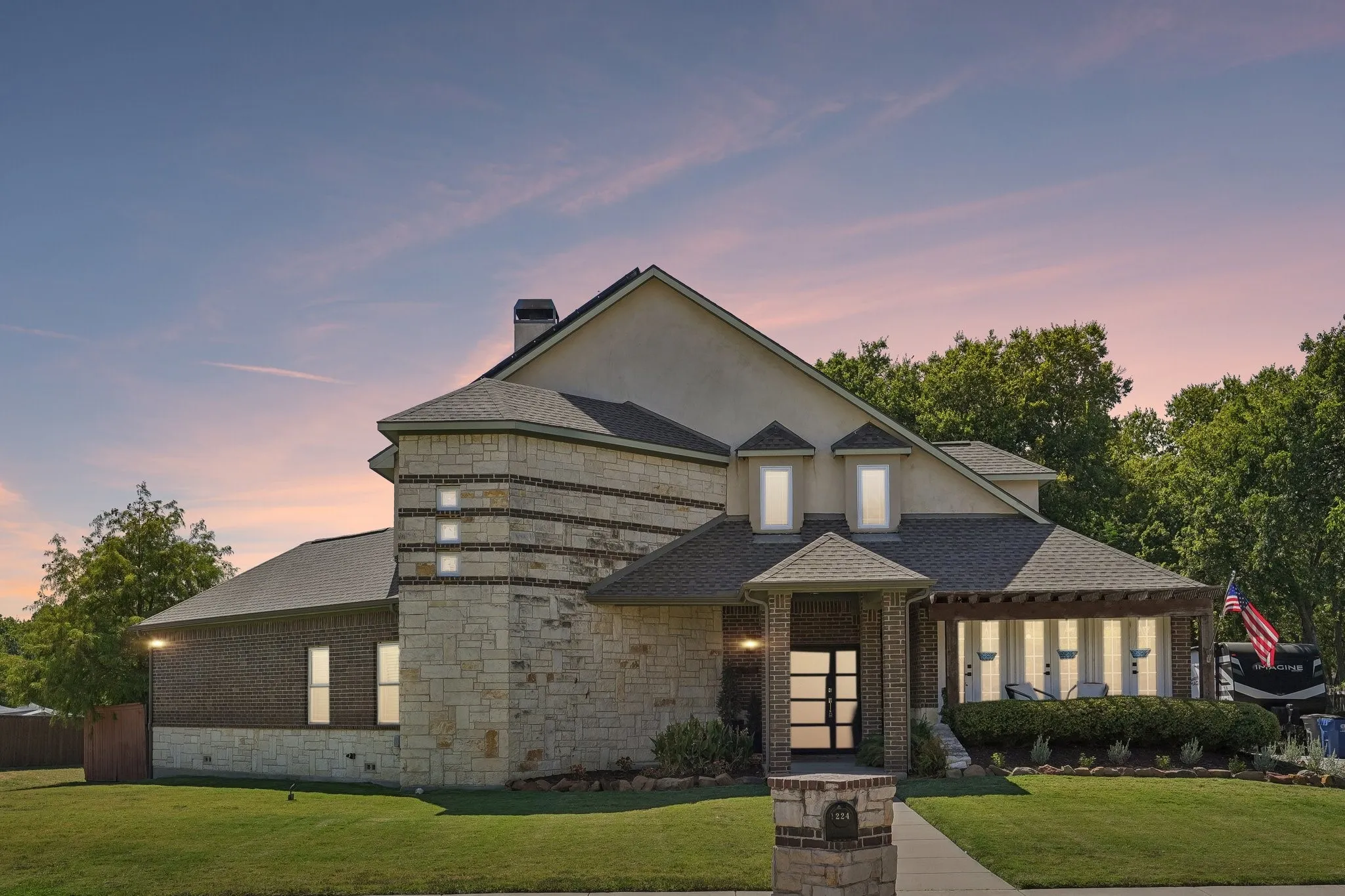 Single Family Residence For Sale in Denton County , 1224 Shell Beach Drive, Little Elm, Texas 75068, 4 Bedroom, 4 Bathroom, 2 Garage spaces, 3,414 Sqft, built in 2008, mls#21359814, Real Estate Agent in Little Elm, Homes For Sale in Denton county, Homes For Sale in Little Elm, Realtor in Little Elm Texas, Real Estate Brokerage Independent Realty Texas, Luminita Cordes Realtor