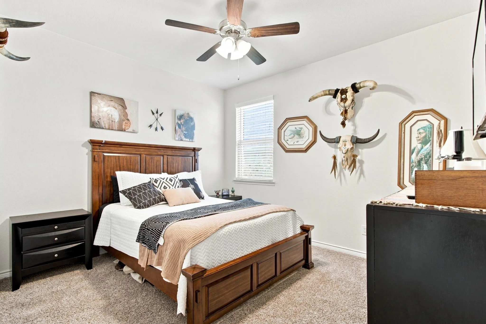 Single Family Residence For Sale in Denton County , 11217 Shady Meadows Way, Aubrey, Texas 76227, 3 Bedroom, 2 Bathroom, 2 Garage spaces, 1,791 Sqft, built in 2022, mls#21364269, Real Estate Agent in Aubrey, Homes For Sale in Denton county, Homes For Sale in Aubrey, Realtor in Aubrey Texas, Real Estate Brokerage Independent Realty Texas, Luminita Cordes Realtor