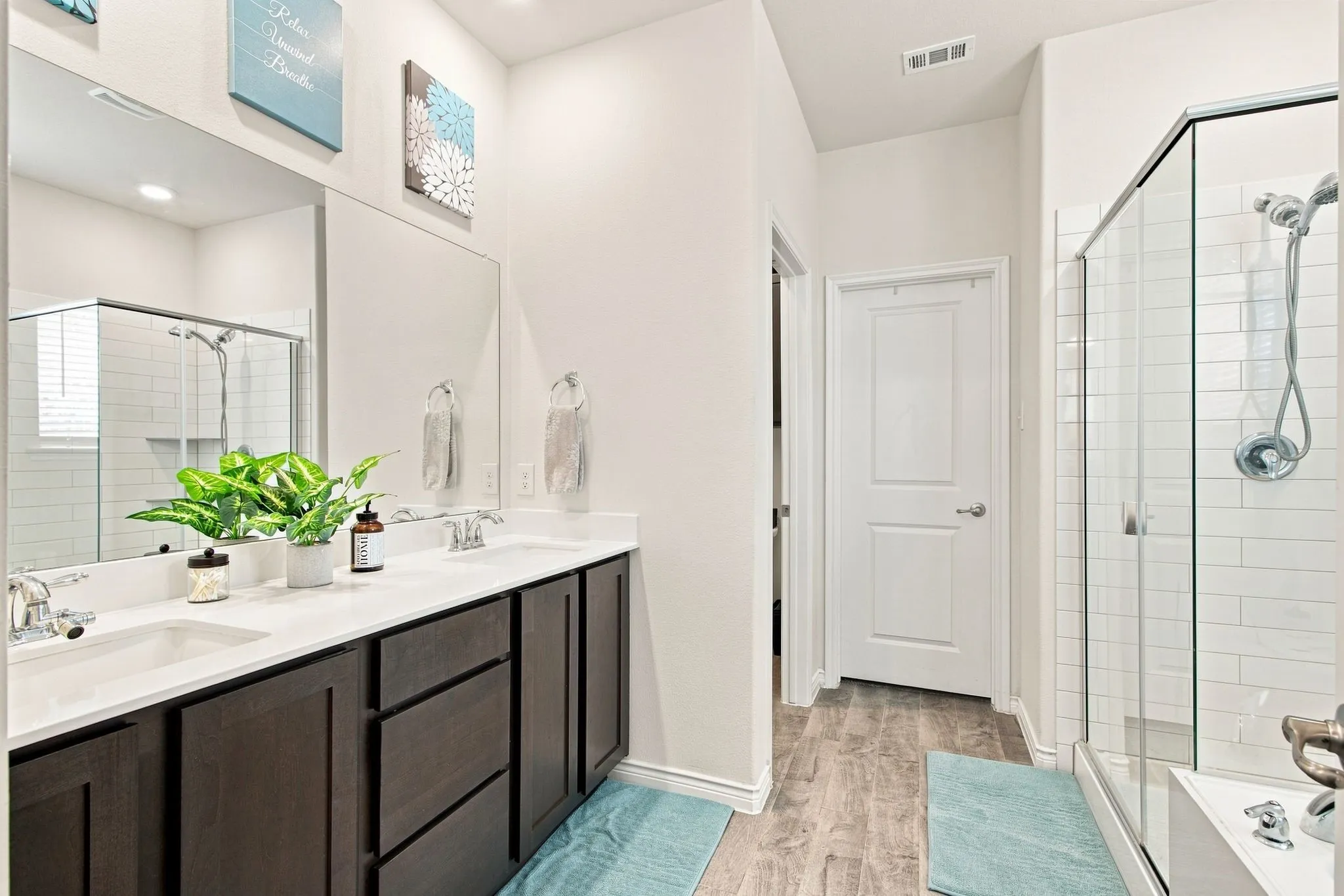 Double sinks, separate shower