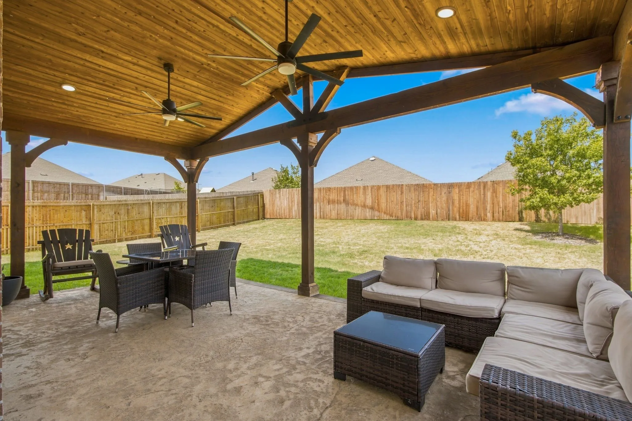 Single Family Residence For Sale in Denton County , 11217 Shady Meadows Way, Aubrey, Texas 76227, 3 Bedroom, 2 Bathroom, 2 Garage spaces, 1,791 Sqft, built in 2022, mls#21364269, Real Estate Agent in Aubrey, Homes For Sale in Denton county, Homes For Sale in Aubrey, Realtor in Aubrey Texas, Real Estate Brokerage Independent Realty Texas, Luminita Cordes Realtor
