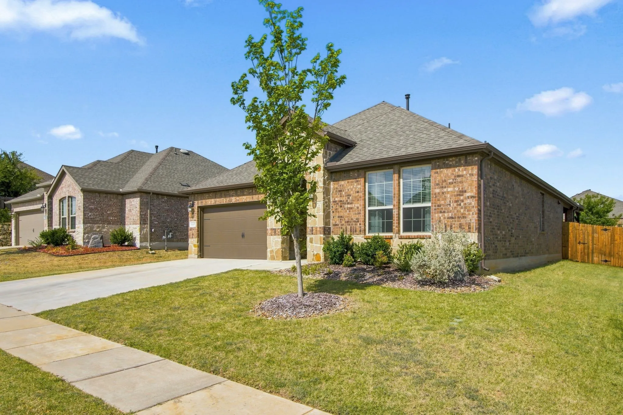 Single Family Residence For Sale in Denton County , 11217 Shady Meadows Way, Aubrey, Texas 76227, 3 Bedroom, 2 Bathroom, 2 Garage spaces, 1,791 Sqft, built in 2022, mls#21364269, Real Estate Agent in Aubrey, Homes For Sale in Denton county, Homes For Sale in Aubrey, Realtor in Aubrey Texas, Real Estate Brokerage Independent Realty Texas, Luminita Cordes Realtor