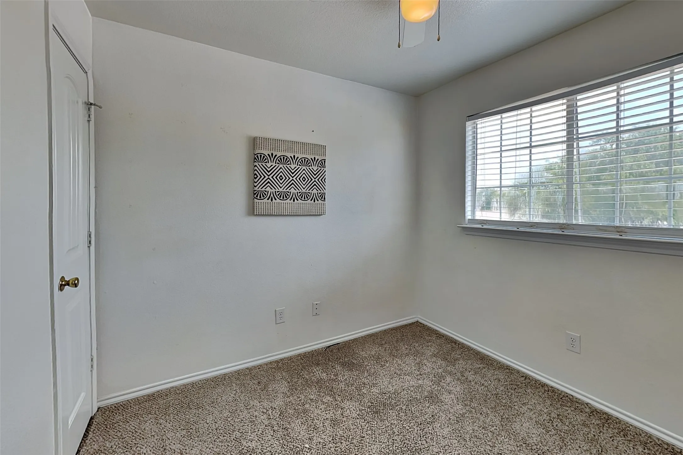 Single Family Residence For Rent in Dallas County , 905 Fairbanks Circle, Duncanville, Texas 75137, 3 Bedroom, 2 Bathroom, 1 Garage spaces, 1,235 Sqft, built in 1996, mls#21363939, Real Estate Agent in Duncanville, Homes For Rent in Dallas county, Homes For Rent in Duncanville, Realtor in Duncanville Texas, Real Estate Brokerage Independent Realty Texas, Luminita Cordes Realtor