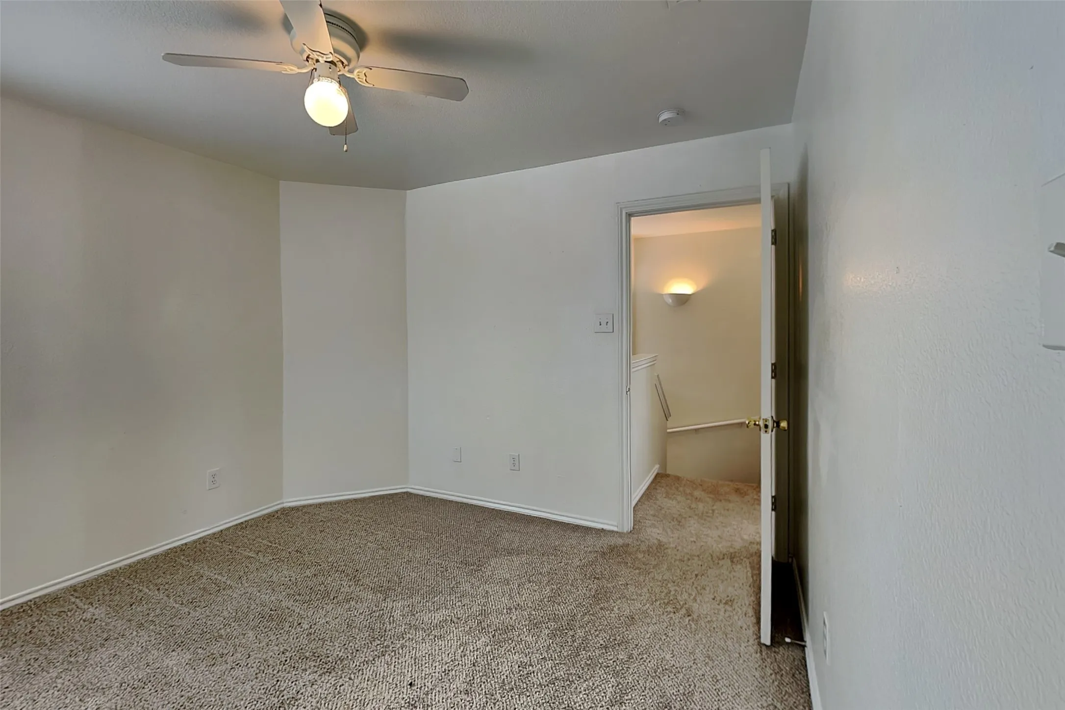 Single Family Residence For Rent in Dallas County , 905 Fairbanks Circle, Duncanville, Texas 75137, 3 Bedroom, 2 Bathroom, 1 Garage spaces, 1,235 Sqft, built in 1996, mls#21363939, Real Estate Agent in Duncanville, Homes For Rent in Dallas county, Homes For Rent in Duncanville, Realtor in Duncanville Texas, Real Estate Brokerage Independent Realty Texas, Luminita Cordes Realtor