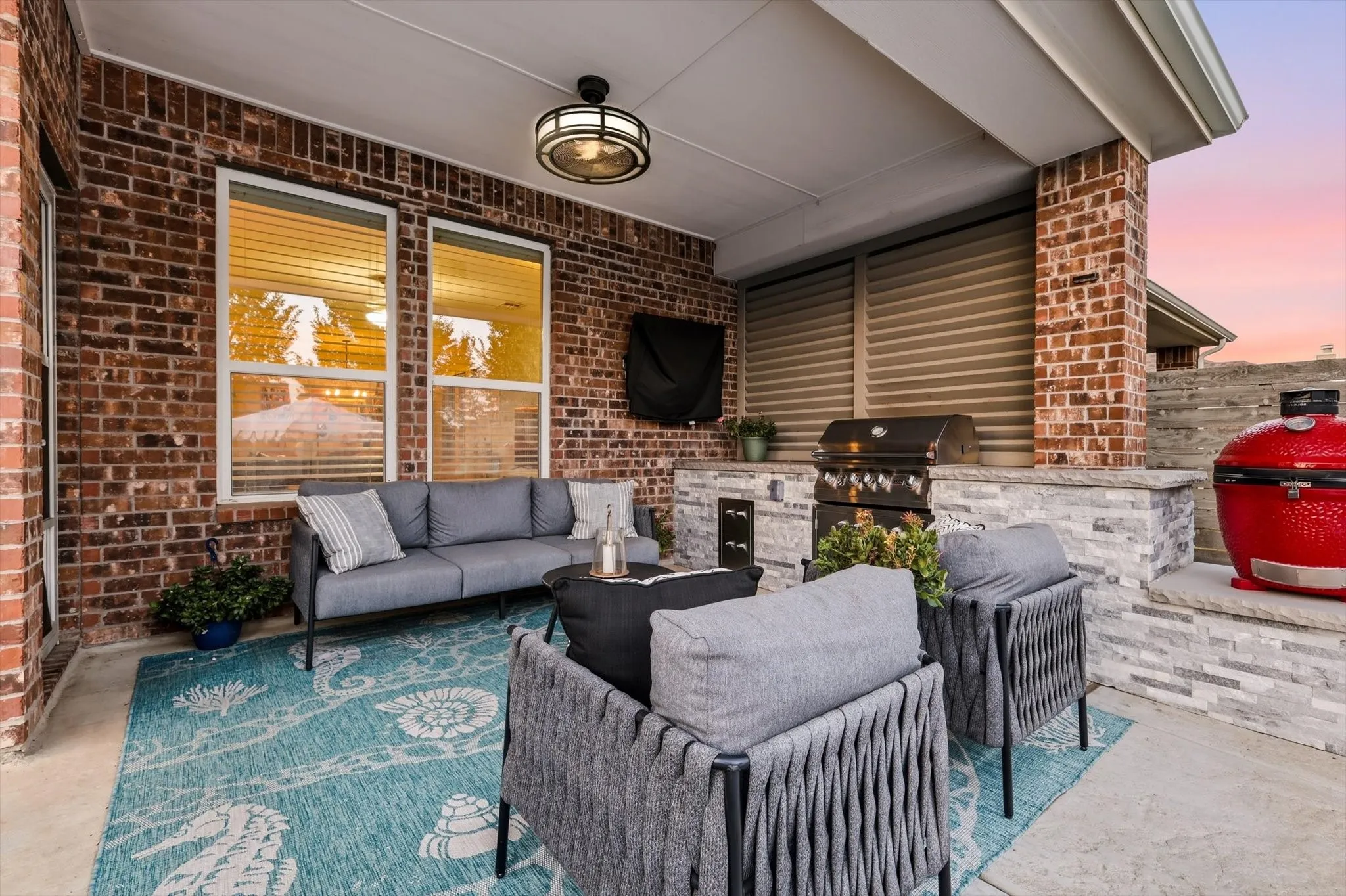 Single Family Residence For Sale in Denton County , 1725 Kaiser Cove, Argyle, Texas 76226, 5 Bedroom, 3 Bathroom, 2 Garage spaces, 2,796 Sqft, built in 2016, mls#21364470, Real Estate Agent in Argyle, Homes For Sale in Denton county, Homes For Sale in Argyle, Realtor in Argyle Texas, Real Estate Brokerage Independent Realty Texas, Luminita Cordes Realtor