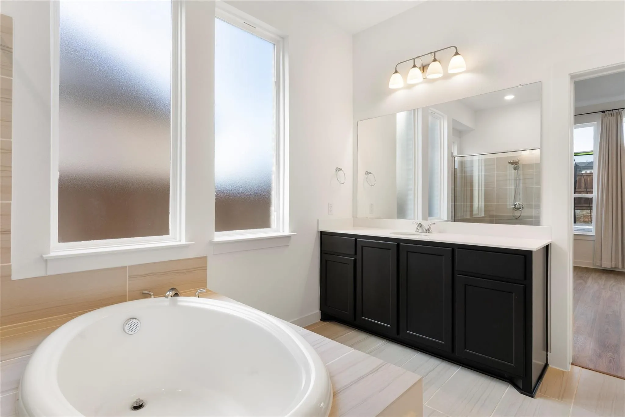 Single Family Residence For Sale in Collin County , 1421 Valor Way, Wylie, Texas 75098, 4 Bedroom, 3 Bathroom, 2 Garage spaces, 3,770 Sqft, built in 2023, mls#21364600, Real Estate Agent in Wylie, Homes For Sale in Collin county, Homes For Sale in Wylie, Realtor in Wylie Texas, Real Estate Brokerage Independent Realty Texas, Luminita Cordes Realtor
