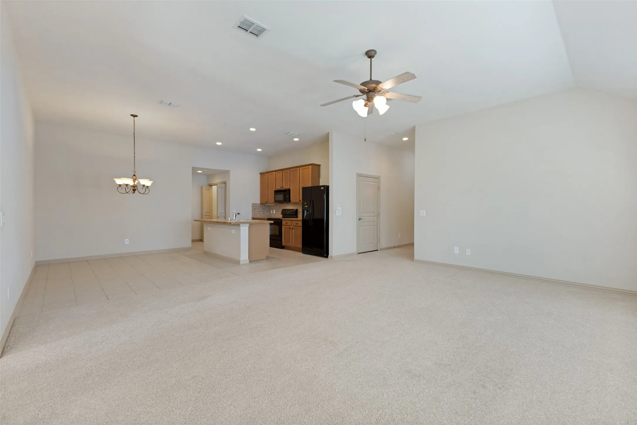 Single Family Residence For Sale in Collin County , 1318 Shinnecock Court, Fairview, Texas 75069, 2 Bedroom, 2 Bathroom, 2 Garage spaces, 1,571 Sqft, built in 2006, Price $319,000, mls#21363795, Real Estate Agent in Fairview, Homes For Sale in Collin county, Homes For Sale in Fairview, Realtor in Fairview Texas, Real Estate Brokerage Independent Realty Texas, Luminita Cordes Realtor