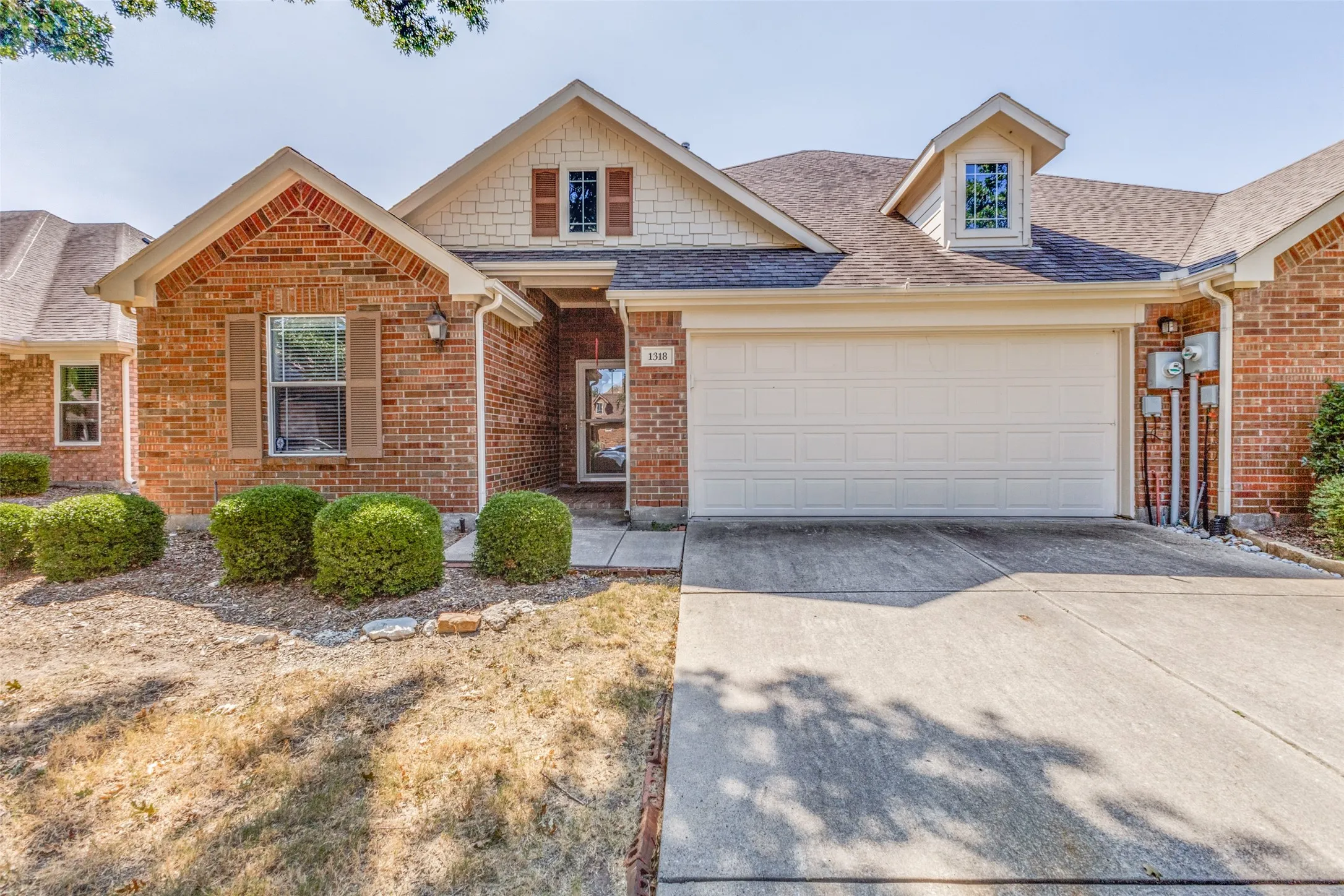 Single Family Residence For Sale in Collin County , 1318 Shinnecock Court, Fairview, Texas 75069, 2 Bedroom, 2 Bathroom, 2 Garage spaces, 1,571 Sqft, built in 2006, Price $319,000, mls#21363795, Real Estate Agent in Fairview, Homes For Sale in Collin county, Homes For Sale in Fairview, Realtor in Fairview Texas, Real Estate Brokerage Independent Realty Texas, Luminita Cordes Realtor