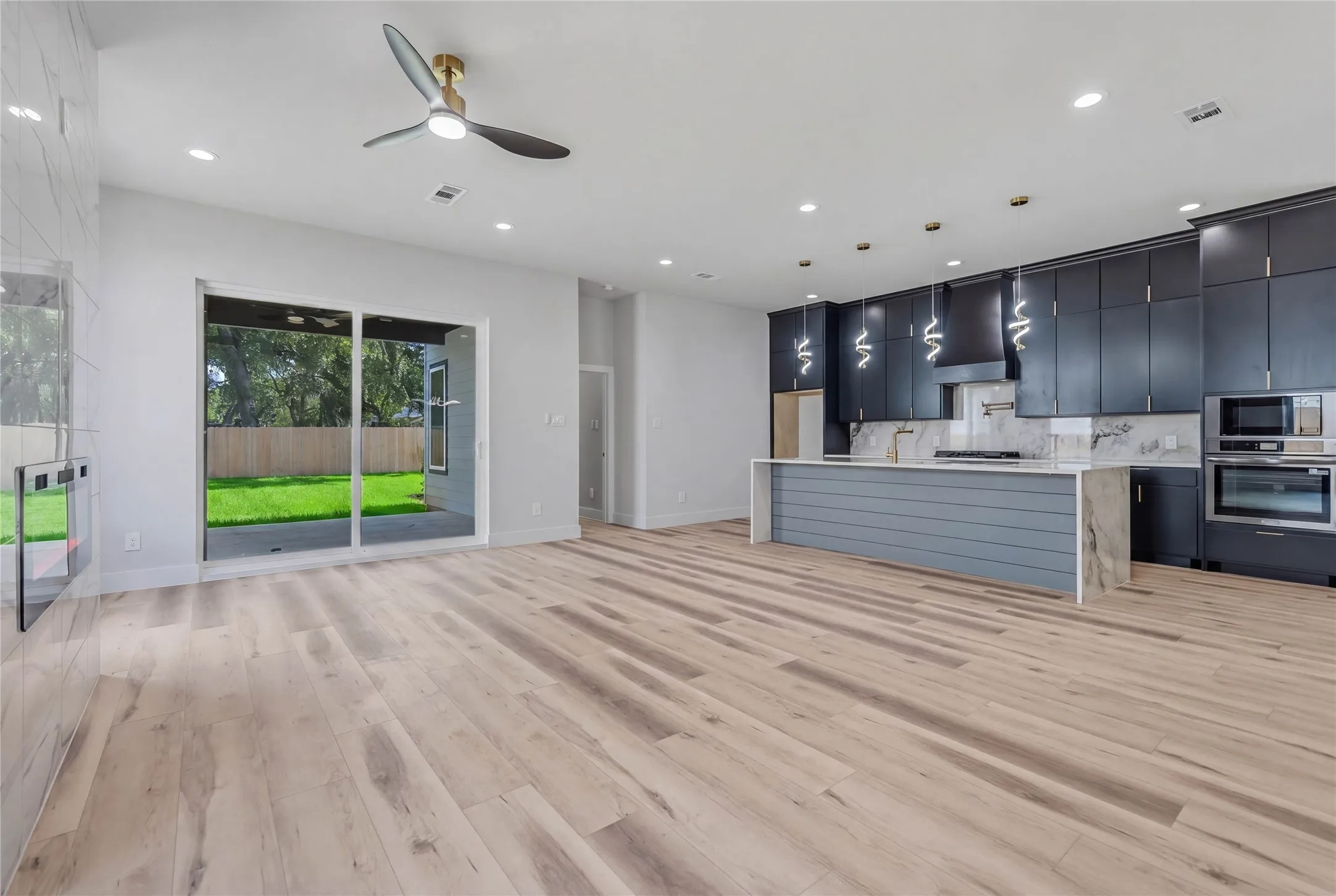 Single Family Residence For Sale in Dallas County , 3914 Harlingen Street, Dallas, Texas 75212, 4 Bedroom, 5 Bathroom, 2 Garage spaces, 2,770 Sqft, built in 2026, mls#21364203, Real Estate Agent in Dallas, Homes For Sale in Dallas county, Homes For Sale in Dallas, Realtor in Dallas Texas, Real Estate Brokerage Independent Realty Texas, Luminita Cordes Realtor