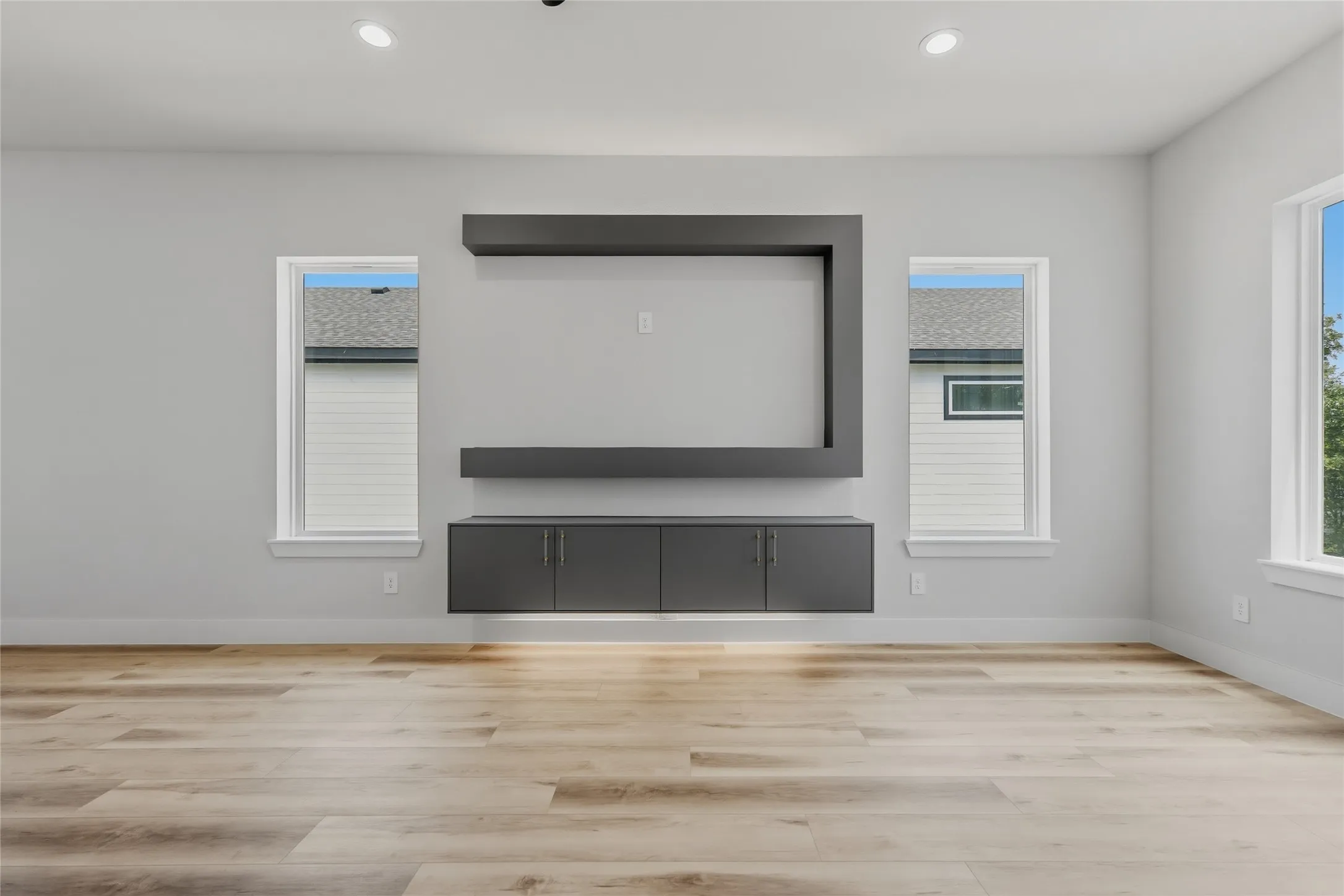 Single Family Residence For Sale in Dallas County , 3914 Harlingen Street, Dallas, Texas 75212, 4 Bedroom, 5 Bathroom, 2 Garage spaces, 2,770 Sqft, built in 2026, mls#21364203, Real Estate Agent in Dallas, Homes For Sale in Dallas county, Homes For Sale in Dallas, Realtor in Dallas Texas, Real Estate Brokerage Independent Realty Texas, Luminita Cordes Realtor