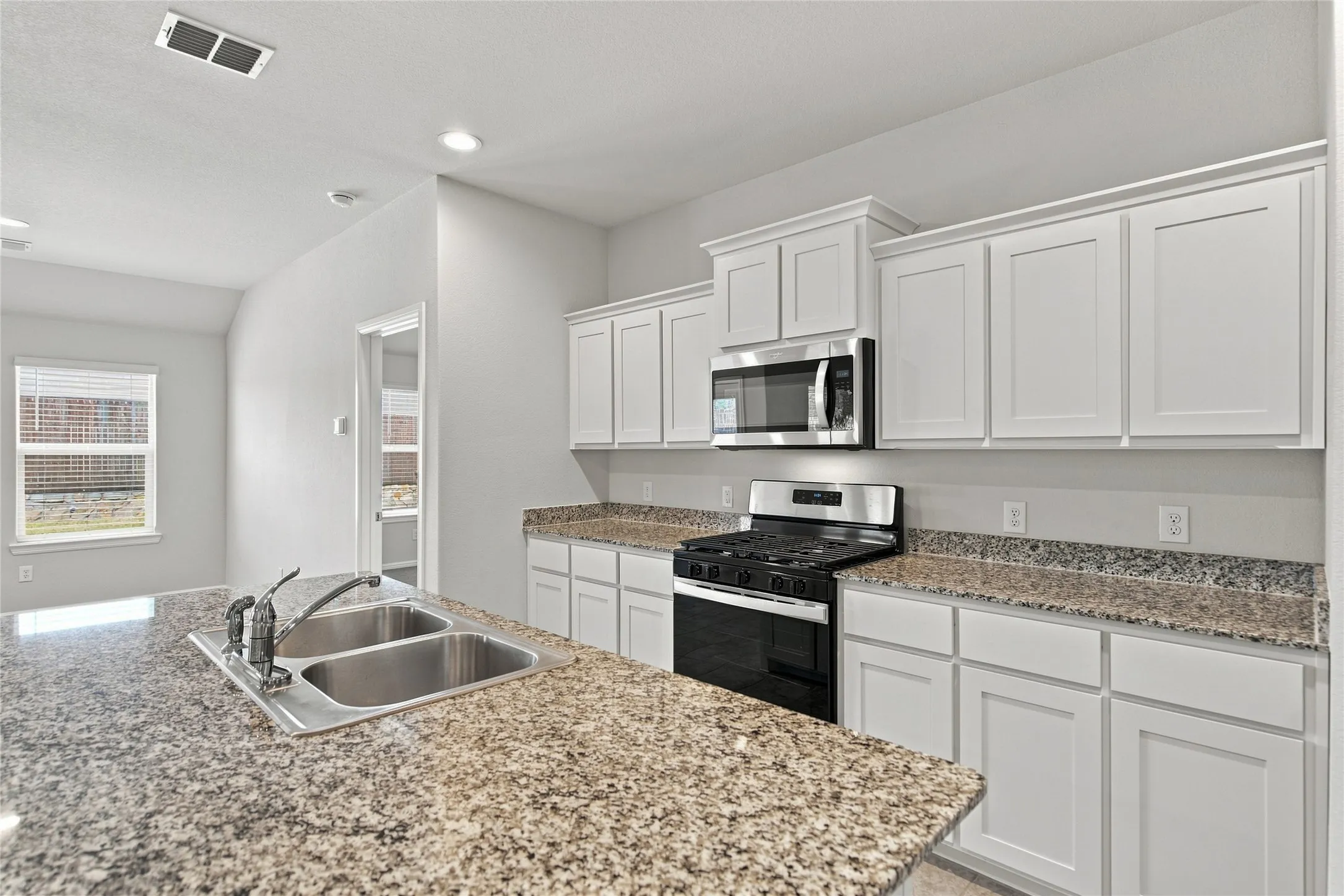 Single Family Residence For Sale in Denton County , 5912 Piedrosa Court, Denton, Texas 76226, 4 Bedroom, 2 Bathroom, 2 Garage spaces, 1,795 Sqft, built in 2023, mls#21358939, Real Estate Agent in Denton, Homes For Sale in Denton county, Homes For Sale in Denton, Realtor in Denton Texas, Real Estate Brokerage Independent Realty Texas, Luminita Cordes Realtor