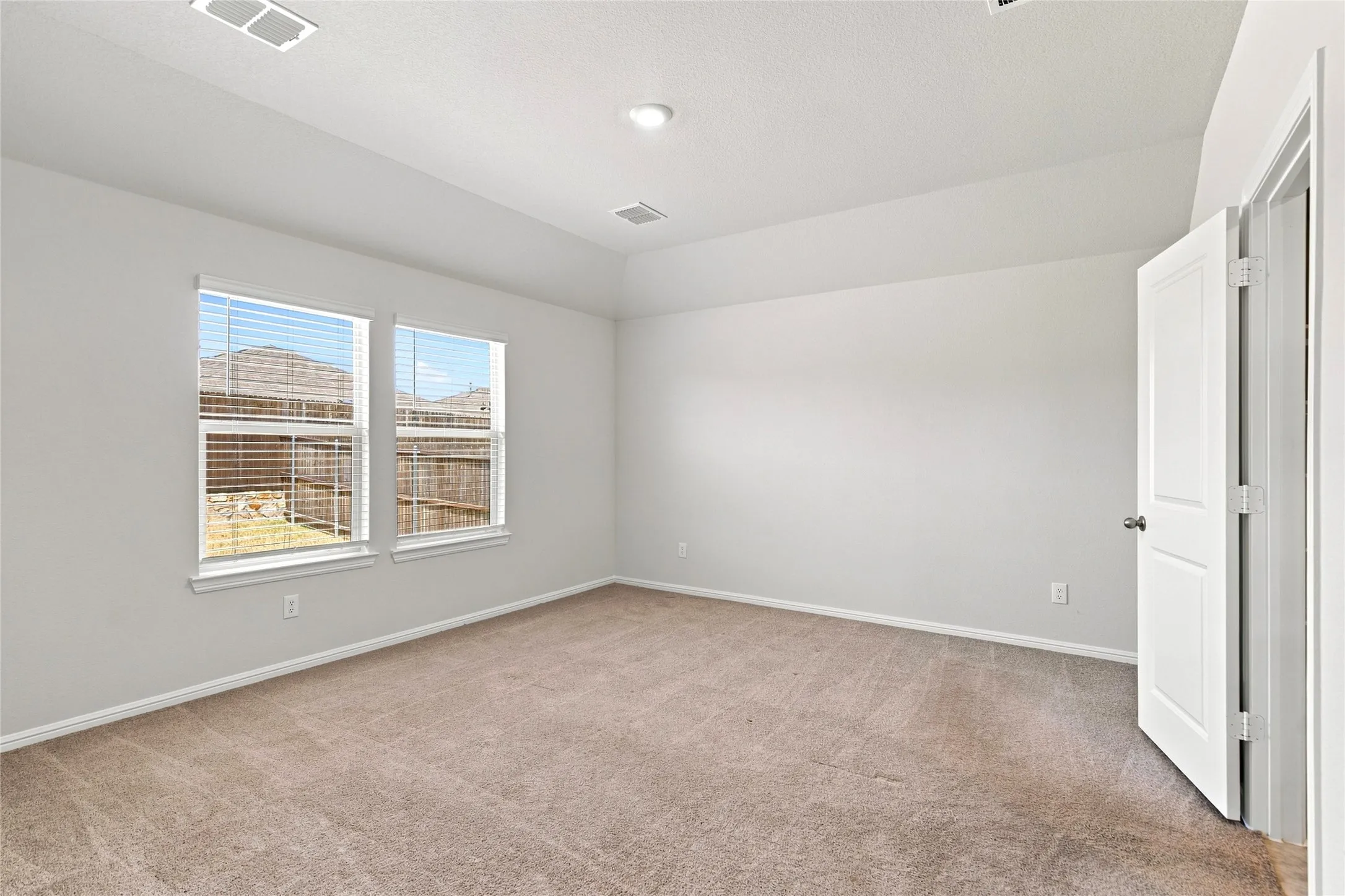 Single Family Residence For Sale in Denton County , 5912 Piedrosa Court, Denton, Texas 76226, 4 Bedroom, 2 Bathroom, 2 Garage spaces, 1,795 Sqft, built in 2023, mls#21358939, Real Estate Agent in Denton, Homes For Sale in Denton county, Homes For Sale in Denton, Realtor in Denton Texas, Real Estate Brokerage Independent Realty Texas, Luminita Cordes Realtor