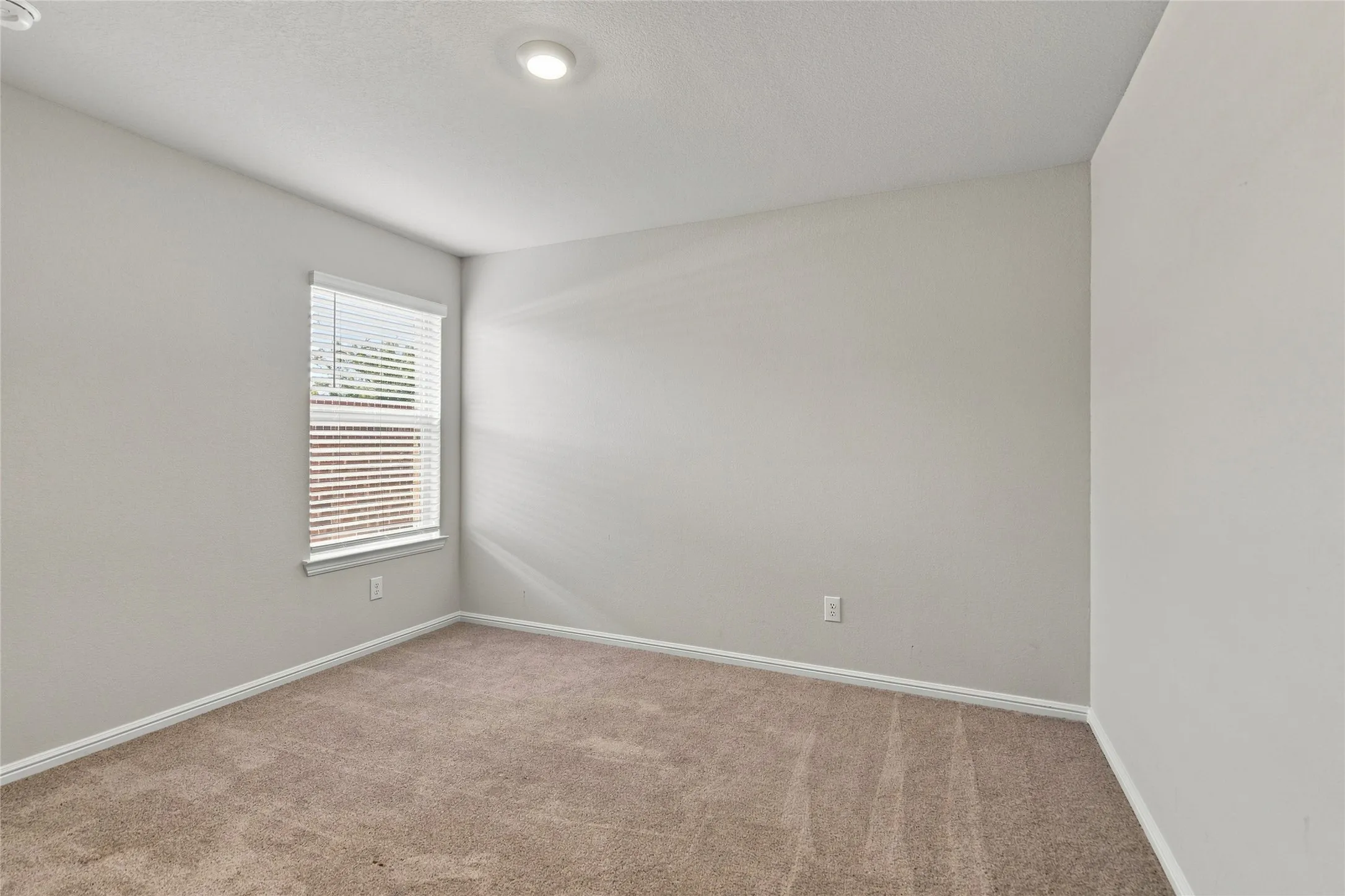 Single Family Residence For Sale in Denton County , 5912 Piedrosa Court, Denton, Texas 76226, 4 Bedroom, 2 Bathroom, 2 Garage spaces, 1,795 Sqft, built in 2023, mls#21358939, Real Estate Agent in Denton, Homes For Sale in Denton county, Homes For Sale in Denton, Realtor in Denton Texas, Real Estate Brokerage Independent Realty Texas, Luminita Cordes Realtor