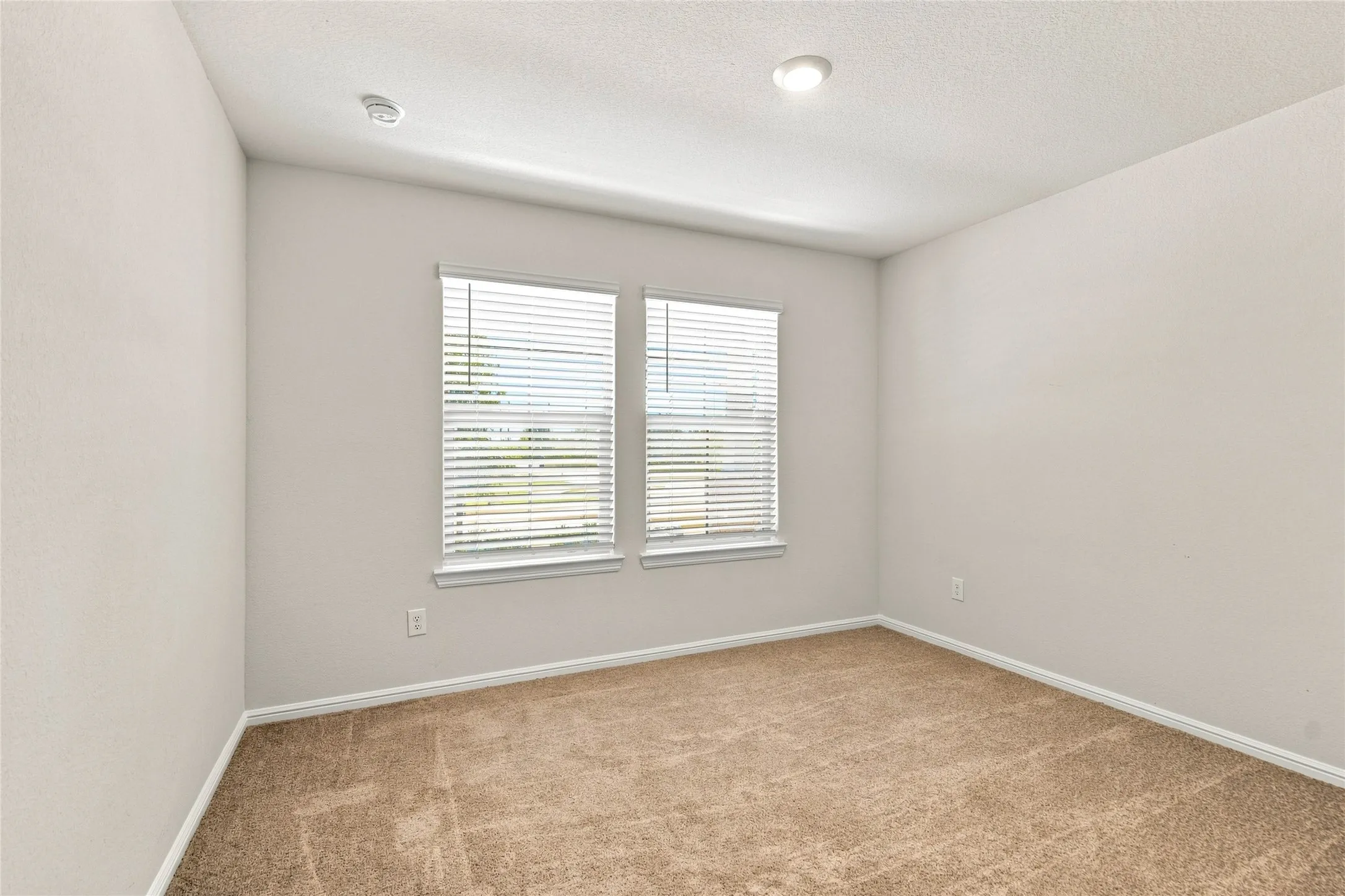 Single Family Residence For Sale in Denton County , 5912 Piedrosa Court, Denton, Texas 76226, 4 Bedroom, 2 Bathroom, 2 Garage spaces, 1,795 Sqft, built in 2023, mls#21358939, Real Estate Agent in Denton, Homes For Sale in Denton county, Homes For Sale in Denton, Realtor in Denton Texas, Real Estate Brokerage Independent Realty Texas, Luminita Cordes Realtor