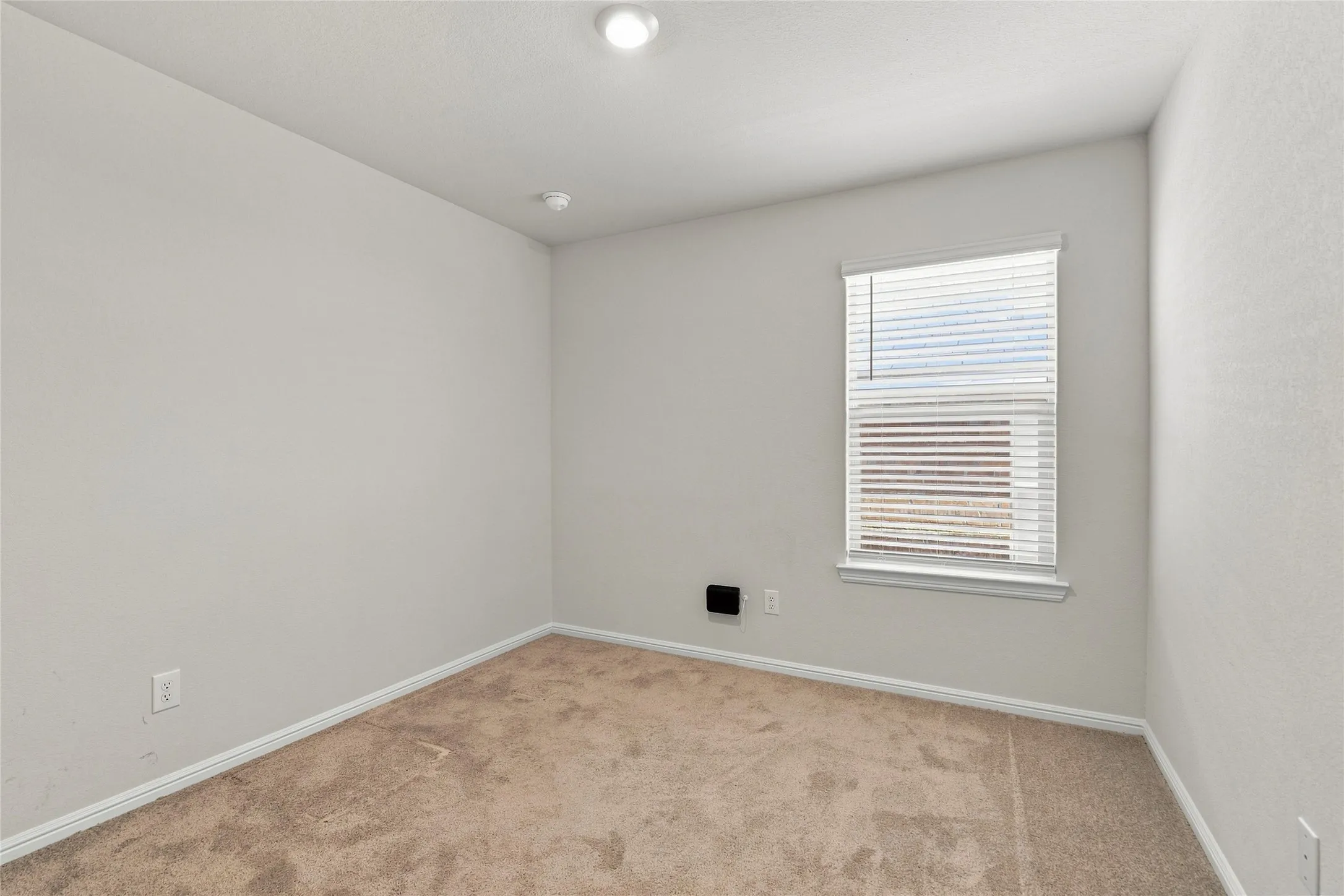 Single Family Residence For Sale in Denton County , 5912 Piedrosa Court, Denton, Texas 76226, 4 Bedroom, 2 Bathroom, 2 Garage spaces, 1,795 Sqft, built in 2023, mls#21358939, Real Estate Agent in Denton, Homes For Sale in Denton county, Homes For Sale in Denton, Realtor in Denton Texas, Real Estate Brokerage Independent Realty Texas, Luminita Cordes Realtor