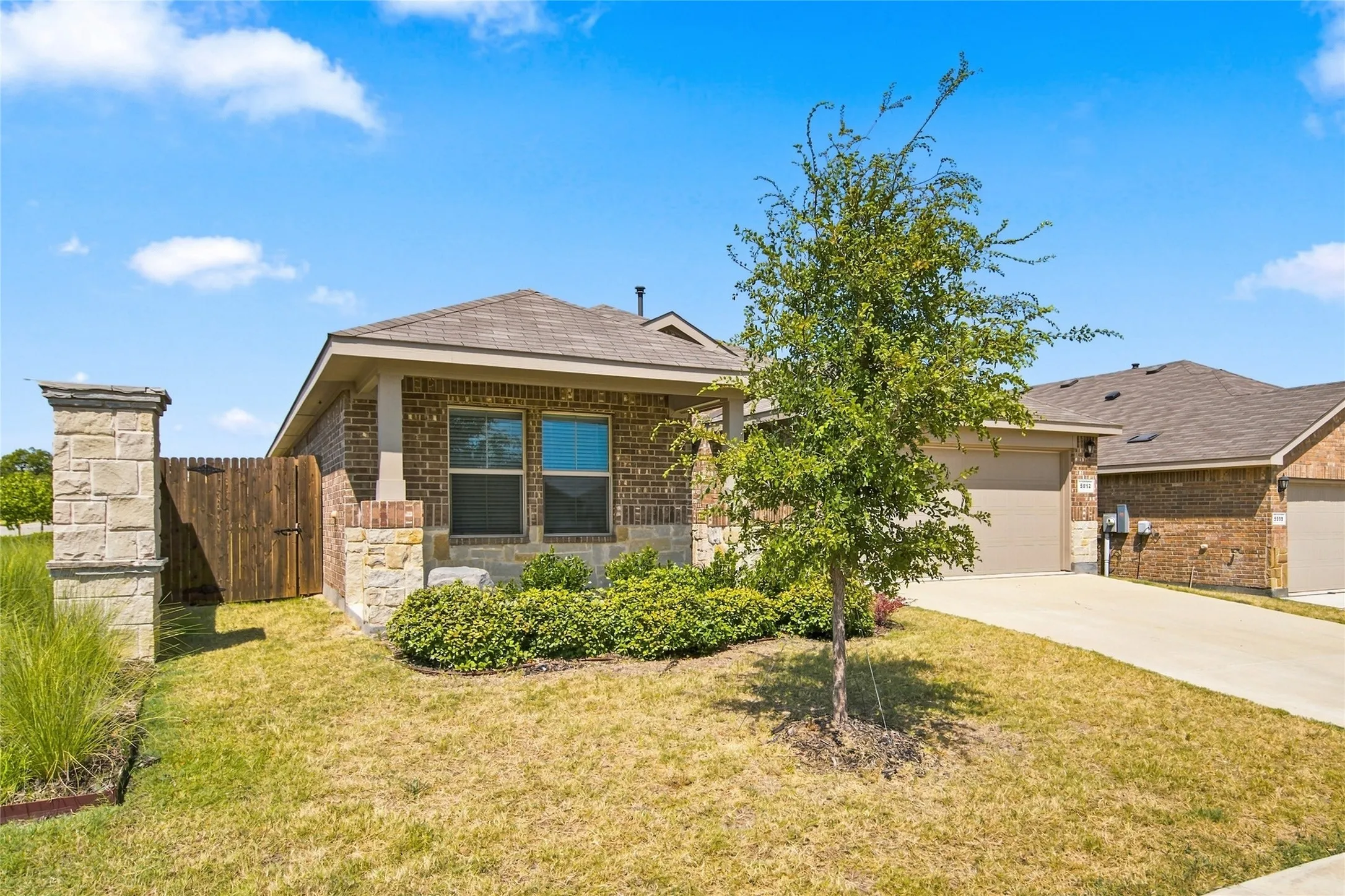 Single Family Residence For Sale in Denton County , 5912 Piedrosa Court, Denton, Texas 76226, 4 Bedroom, 2 Bathroom, 2 Garage spaces, 1,795 Sqft, built in 2023, mls#21358939, Real Estate Agent in Denton, Homes For Sale in Denton county, Homes For Sale in Denton, Realtor in Denton Texas, Real Estate Brokerage Independent Realty Texas, Luminita Cordes Realtor