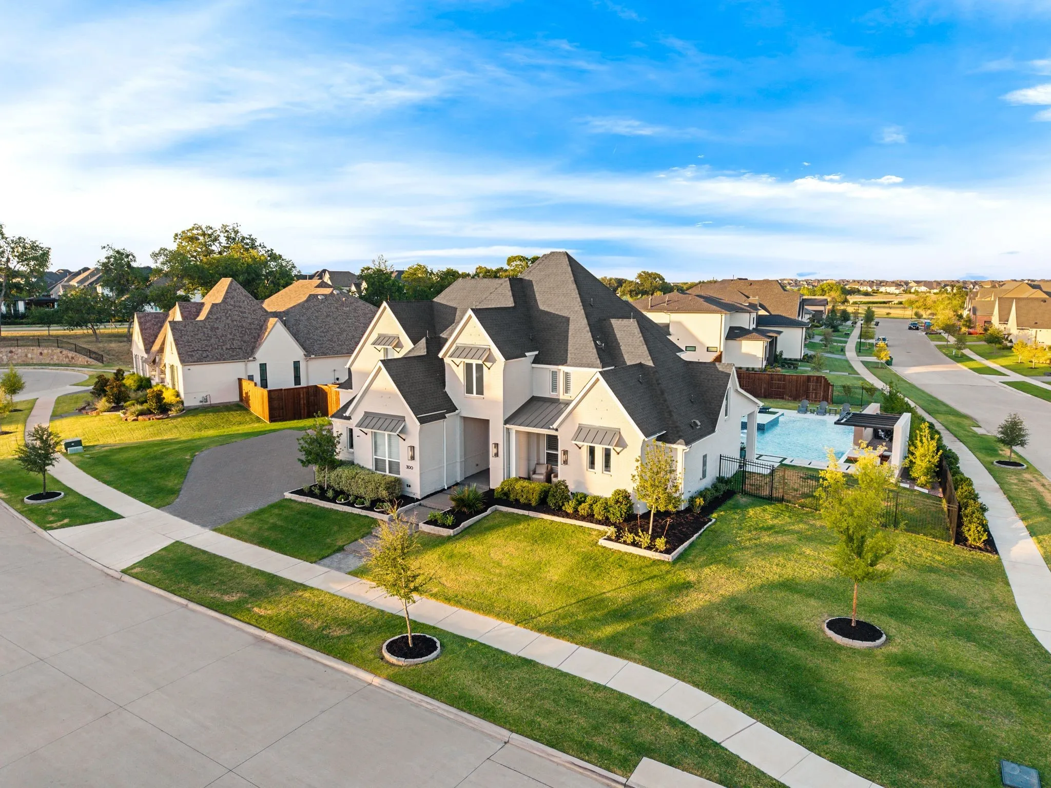 Single Family Residence For Sale in Denton County , 300 Spade Ranch Road, Prosper, Texas 75078, 5 Bedroom, 8 Bathroom, 4 Garage spaces, 5,598 Sqft, built in 2023, mls#21361643, Real Estate Agent in Prosper, Homes For Sale in Denton county, Homes For Sale in Prosper, Realtor in Prosper Texas, Real Estate Brokerage Independent Realty Texas, Luminita Cordes Realtor