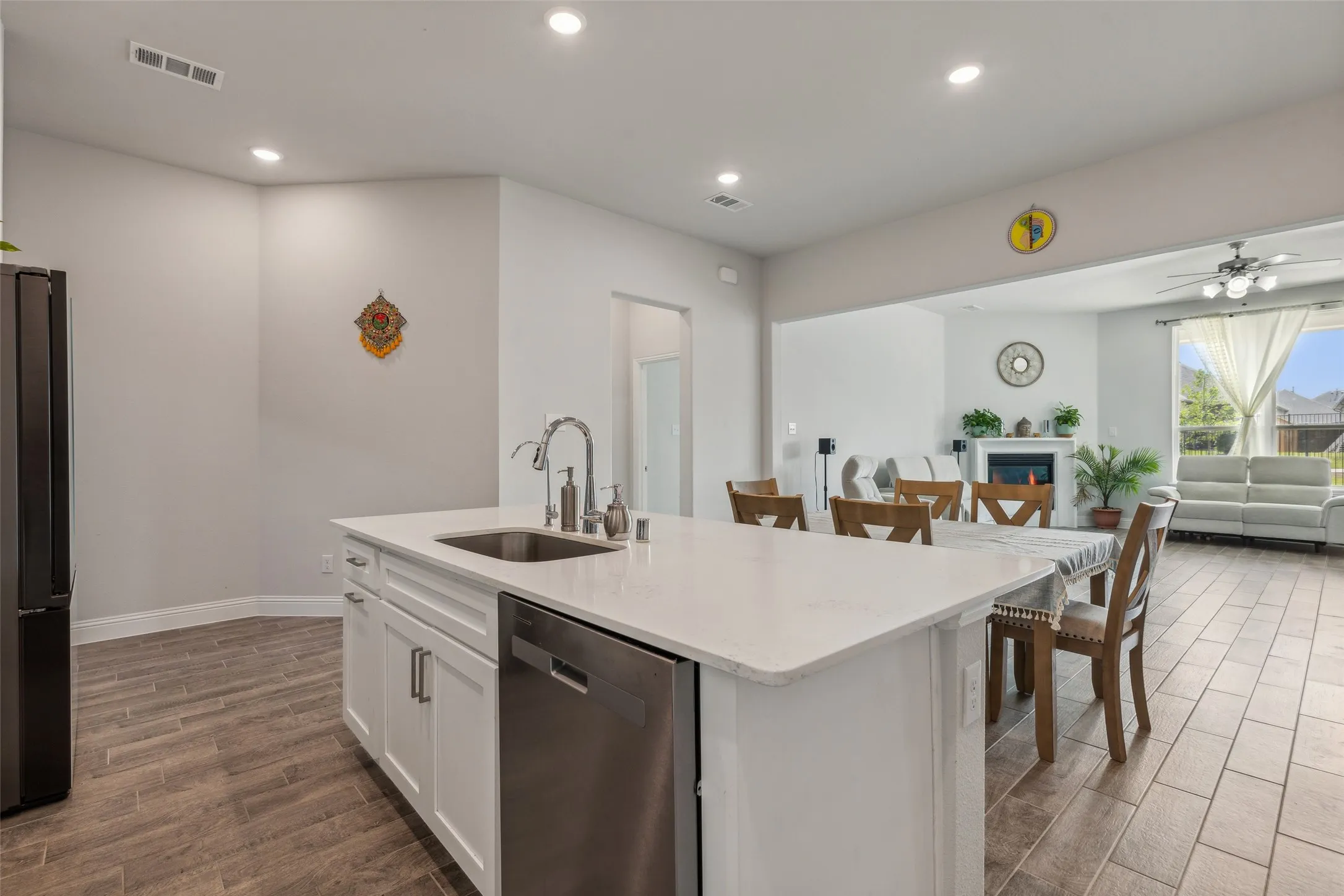 Single Family Residence For Sale in Collin County , 509 Tartane Drive, Anna, Texas 75409, 4 Bedroom, 4 Bathroom, 2 Garage spaces, 3,650 Sqft, built in 2023, Price $520,000, mls#21358974, Real Estate Agent in Anna, Homes For Sale in Collin county, Homes For Sale in Anna, Realtor in Anna Texas, Real Estate Brokerage Independent Realty Texas, Luminita Cordes Realtor