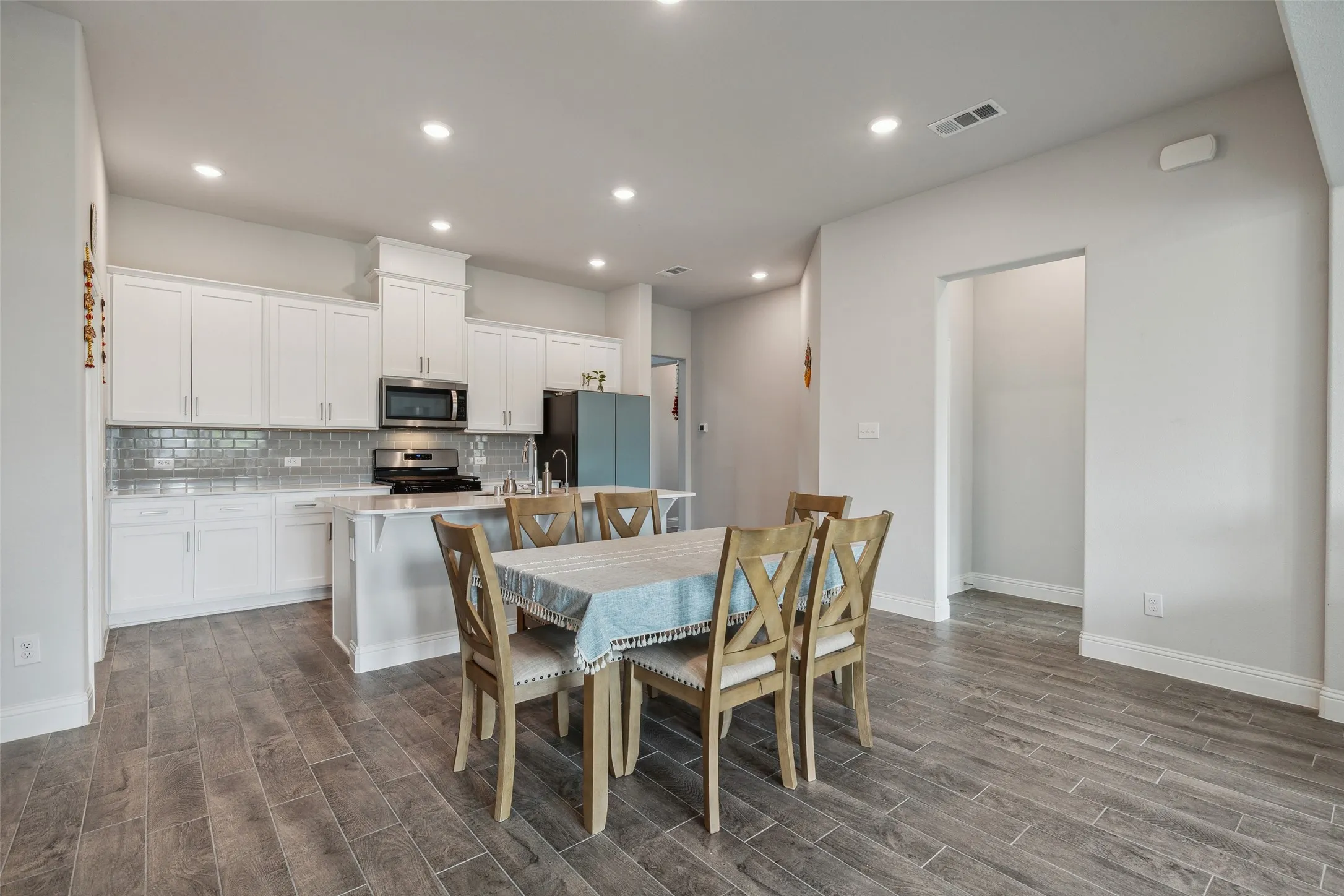 Single Family Residence For Sale in Collin County , 509 Tartane Drive, Anna, Texas 75409, 4 Bedroom, 4 Bathroom, 2 Garage spaces, 3,650 Sqft, built in 2023, Price $520,000, mls#21358974, Real Estate Agent in Anna, Homes For Sale in Collin county, Homes For Sale in Anna, Realtor in Anna Texas, Real Estate Brokerage Independent Realty Texas, Luminita Cordes Realtor