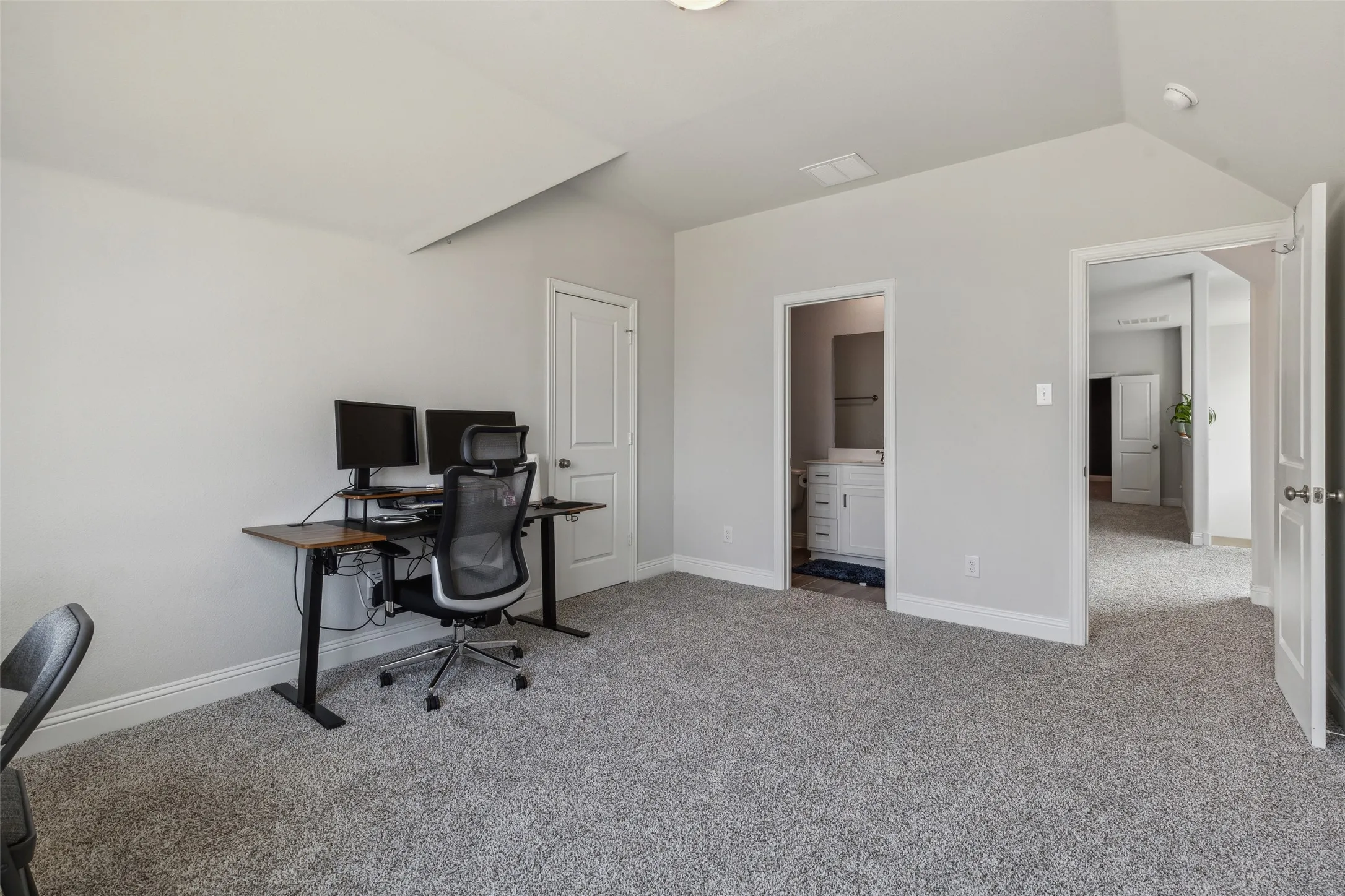 Single Family Residence For Sale in Collin County , 509 Tartane Drive, Anna, Texas 75409, 4 Bedroom, 4 Bathroom, 2 Garage spaces, 3,650 Sqft, built in 2023, Price $520,000, mls#21358974, Real Estate Agent in Anna, Homes For Sale in Collin county, Homes For Sale in Anna, Realtor in Anna Texas, Real Estate Brokerage Independent Realty Texas, Luminita Cordes Realtor