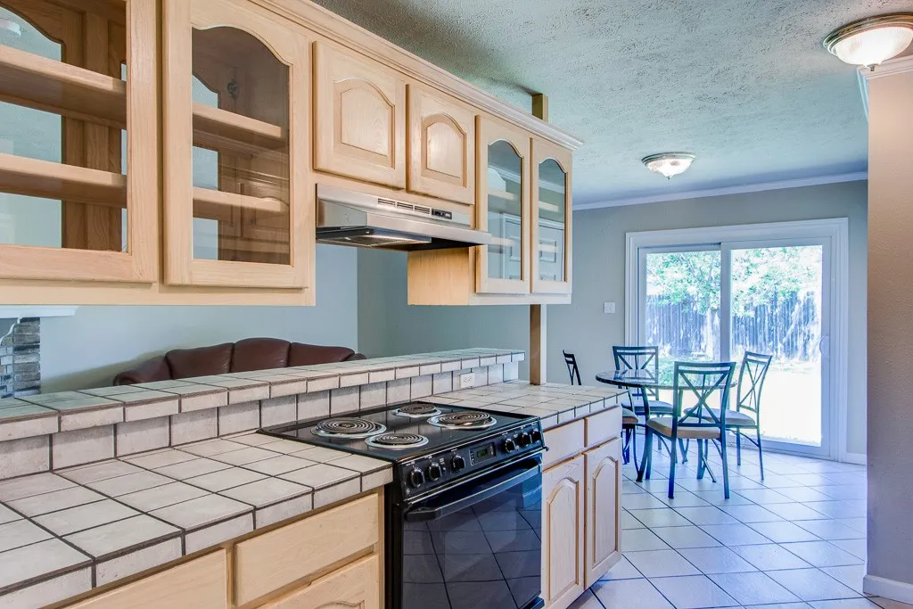 Single Family Residence For Rent in Collin County , 631 Valley View Drive, Allen, Texas 75002, 3 Bedroom, 2 Bathroom, 1 Garage spaces, 1,347 Sqft, built in 1979, mls#21364822, Real Estate Agent in Allen, Homes For Rent in Collin county, Homes For Rent in Allen, Realtor in Allen Texas, Real Estate Brokerage Independent Realty Texas, Luminita Cordes Realtor