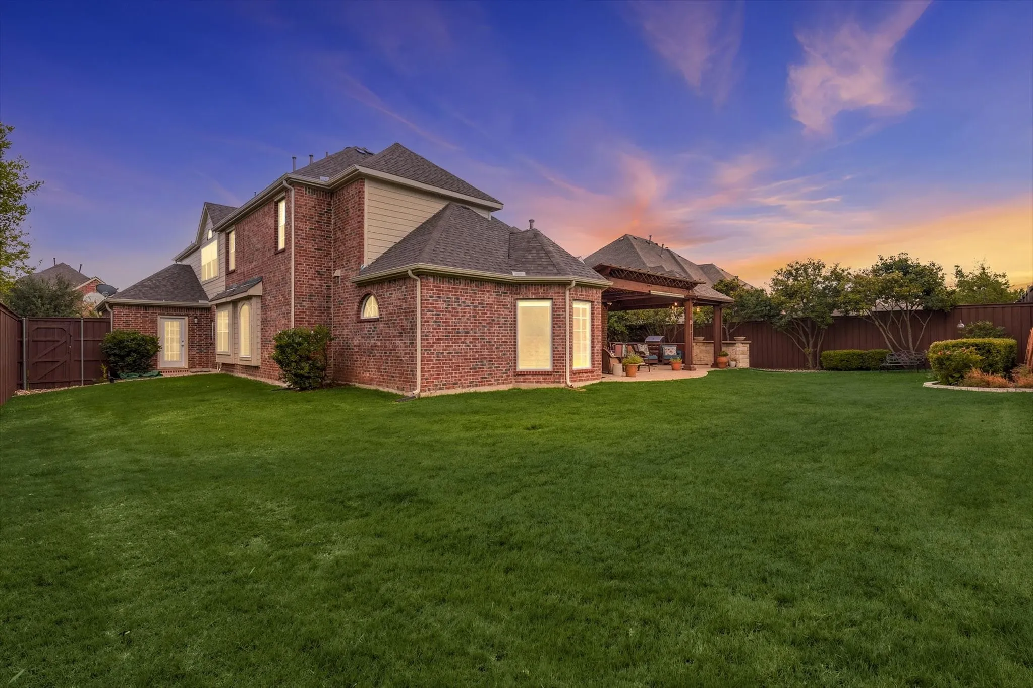 Single Family Residence For Sale in Collin County , 750 Texana Drive, Prosper, Texas 75078, 5 Bedroom, 4 Bathroom, 3 Garage spaces, 4,185 Sqft, built in 2008, mls#21348809, Real Estate Agent in Prosper, Homes For Sale in Collin county, Homes For Sale in Prosper, Realtor in Prosper Texas, Real Estate Brokerage Independent Realty Texas, Luminita Cordes Realtor