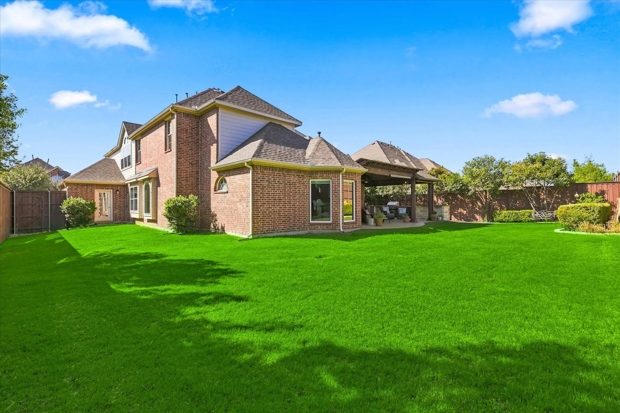 Single Family Residence For Sale in Collin County , 750 Texana Drive, Prosper, Texas 75078, 5 Bedroom, 4 Bathroom, 3 Garage spaces, 4,185 Sqft, built in 2008, mls#21348809, Real Estate Agent in Prosper, Homes For Sale in Collin county, Homes For Sale in Prosper, Realtor in Prosper Texas, Real Estate Brokerage Independent Realty Texas, Luminita Cordes Realtor