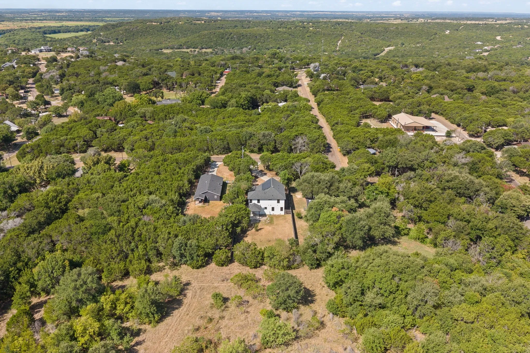 Single Family Residence For Sale in Johnson County , 9405 Hilltop Street, Rio Vista, Texas 76093, 4 Bedroom, 4 Bathroom, Garage spaces, 2,896 Sqft, built in 2020, mls#21363812, Real Estate Agent in Rio Vista, Homes For Sale in Johnson county, Homes For Sale in Rio Vista, Realtor in Rio Vista Texas, Real Estate Brokerage Independent Realty Texas, Luminita Cordes Realtor