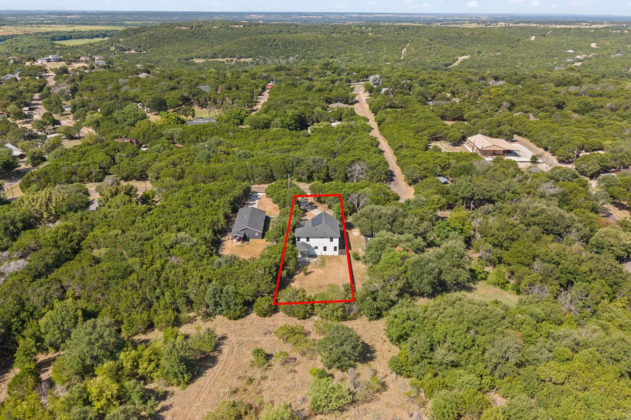 Single Family Residence For Sale in Johnson County , 9405 Hilltop Street, Rio Vista, Texas 76093, 4 Bedroom, 4 Bathroom, Garage spaces, 2,896 Sqft, built in 2020, mls#21363812, Real Estate Agent in Rio Vista, Homes For Sale in Johnson county, Homes For Sale in Rio Vista, Realtor in Rio Vista Texas, Real Estate Brokerage Independent Realty Texas, Luminita Cordes Realtor