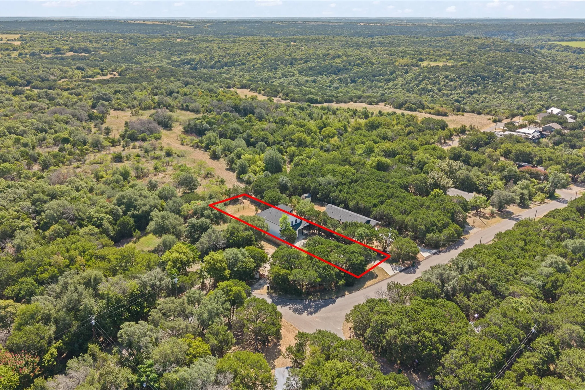Single Family Residence For Sale in Johnson County , 9405 Hilltop Street, Rio Vista, Texas 76093, 4 Bedroom, 4 Bathroom, Garage spaces, 2,896 Sqft, built in 2020, mls#21363812, Real Estate Agent in Rio Vista, Homes For Sale in Johnson county, Homes For Sale in Rio Vista, Realtor in Rio Vista Texas, Real Estate Brokerage Independent Realty Texas, Luminita Cordes Realtor