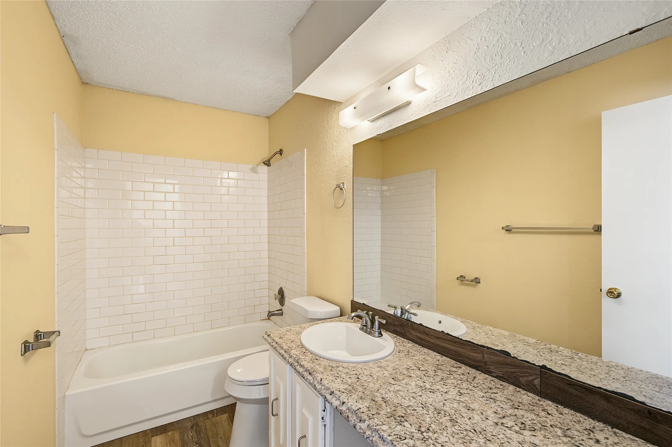 Single Family Residence For Sale in Tarrant County , 125 Allencrest Drive, White Settlement, Texas 76108, 3 Bedroom, 2 Bathroom, 2 Garage spaces, 1,424 Sqft, built in 1984, mls#21363026, Real Estate Agent in White Settlement, Homes For Sale in Tarrant county, Homes For Sale in White Settlement, Realtor in White Settlement Texas, Real Estate Brokerage Independent Realty Texas, Luminita Cordes Realtor