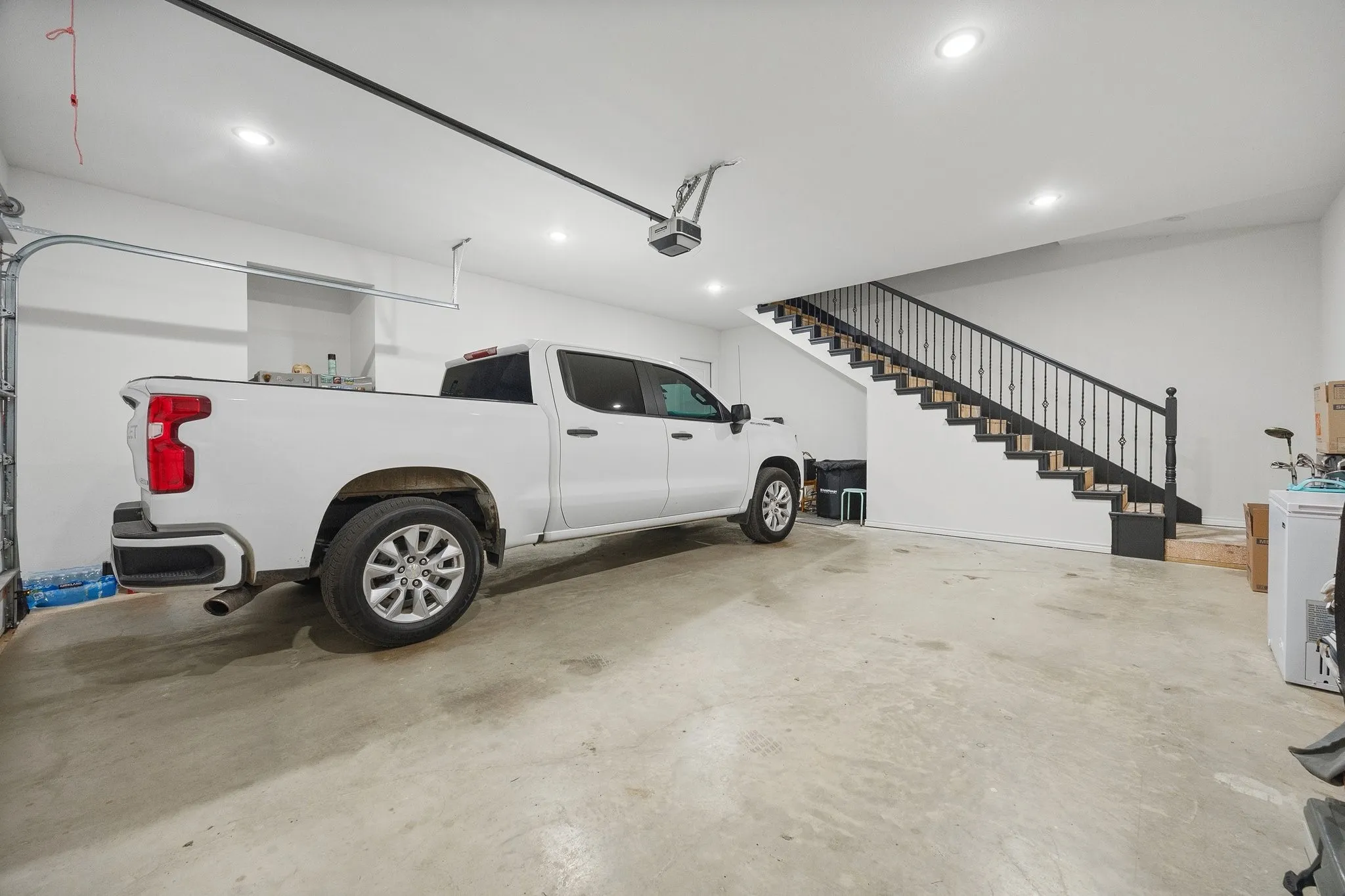 Single Family Residence For Sale in Kaufman County , 17803 County Road 381, Terrell, Texas 75161, 3 Bedroom, 3 Bathroom, 2 Garage spaces, 2,548 Sqft, built in 2022, mls#21362344, Real Estate Agent in Terrell, Homes For Sale in Kaufman county, Homes For Sale in Terrell, Realtor in Terrell Texas, Real Estate Brokerage Independent Realty Texas, Luminita Cordes Realtor
