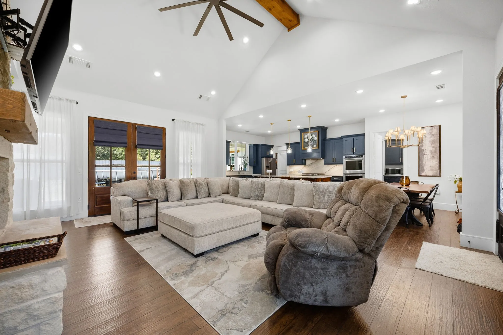 Single Family Residence For Sale in Kaufman County , 17803 County Road 381, Terrell, Texas 75161, 3 Bedroom, 3 Bathroom, 2 Garage spaces, 2,548 Sqft, built in 2022, mls#21362344, Real Estate Agent in Terrell, Homes For Sale in Kaufman county, Homes For Sale in Terrell, Realtor in Terrell Texas, Real Estate Brokerage Independent Realty Texas, Luminita Cordes Realtor