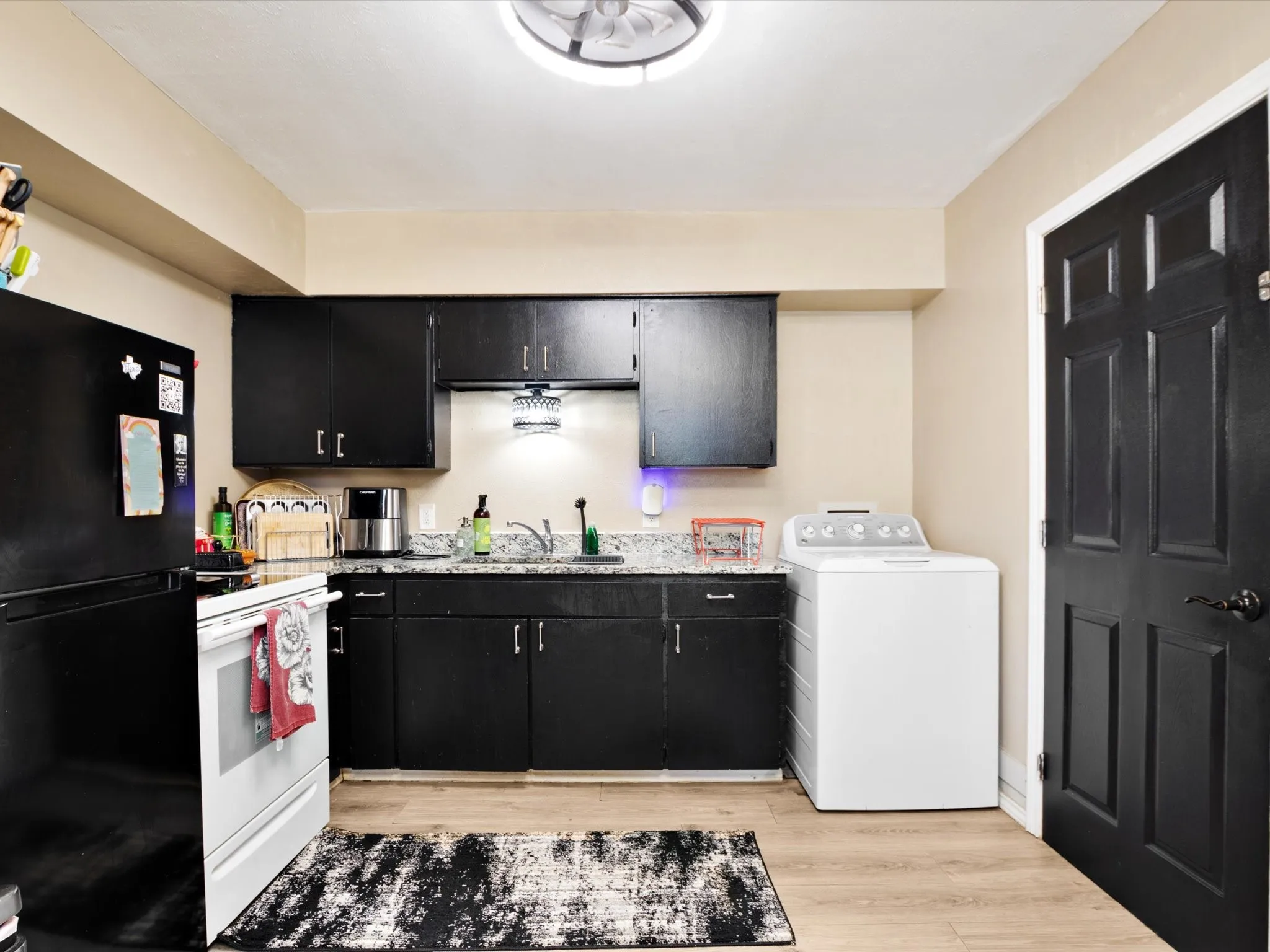 Single Family Residence For Sale in Dallas County , 3760 Stagecoach Trail, Dallas, Texas 75241, 3 Bedroom, 2 Bathroom, 1 Garage spaces, 1,026 Sqft, built in 1973, mls#21363657, Real Estate Agent in Dallas, Homes For Sale in Dallas county, Homes For Sale in Dallas, Realtor in Dallas Texas, Real Estate Brokerage Independent Realty Texas, Luminita Cordes Realtor