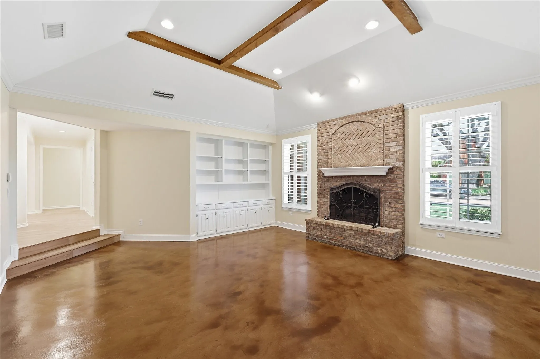 Single Family Residence For Sale in Collin County , 4134 High Star Lane, Dallas, Texas 75287, 4 Bedroom, 3 Bathroom, 2 Garage spaces, 3,006 Sqft, built in 1981, mls#21359910, Real Estate Agent in Dallas, Homes For Sale in Collin county, Homes For Sale in Dallas, Realtor in Dallas Texas, Real Estate Brokerage Independent Realty Texas, Luminita Cordes Realtor
