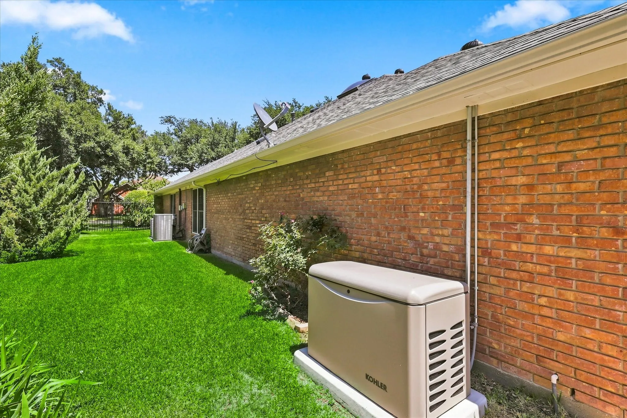Single Family Residence For Sale in Collin County , 4134 High Star Lane, Dallas, Texas 75287, 4 Bedroom, 3 Bathroom, 2 Garage spaces, 3,006 Sqft, built in 1981, mls#21359910, Real Estate Agent in Dallas, Homes For Sale in Collin county, Homes For Sale in Dallas, Realtor in Dallas Texas, Real Estate Brokerage Independent Realty Texas, Luminita Cordes Realtor
