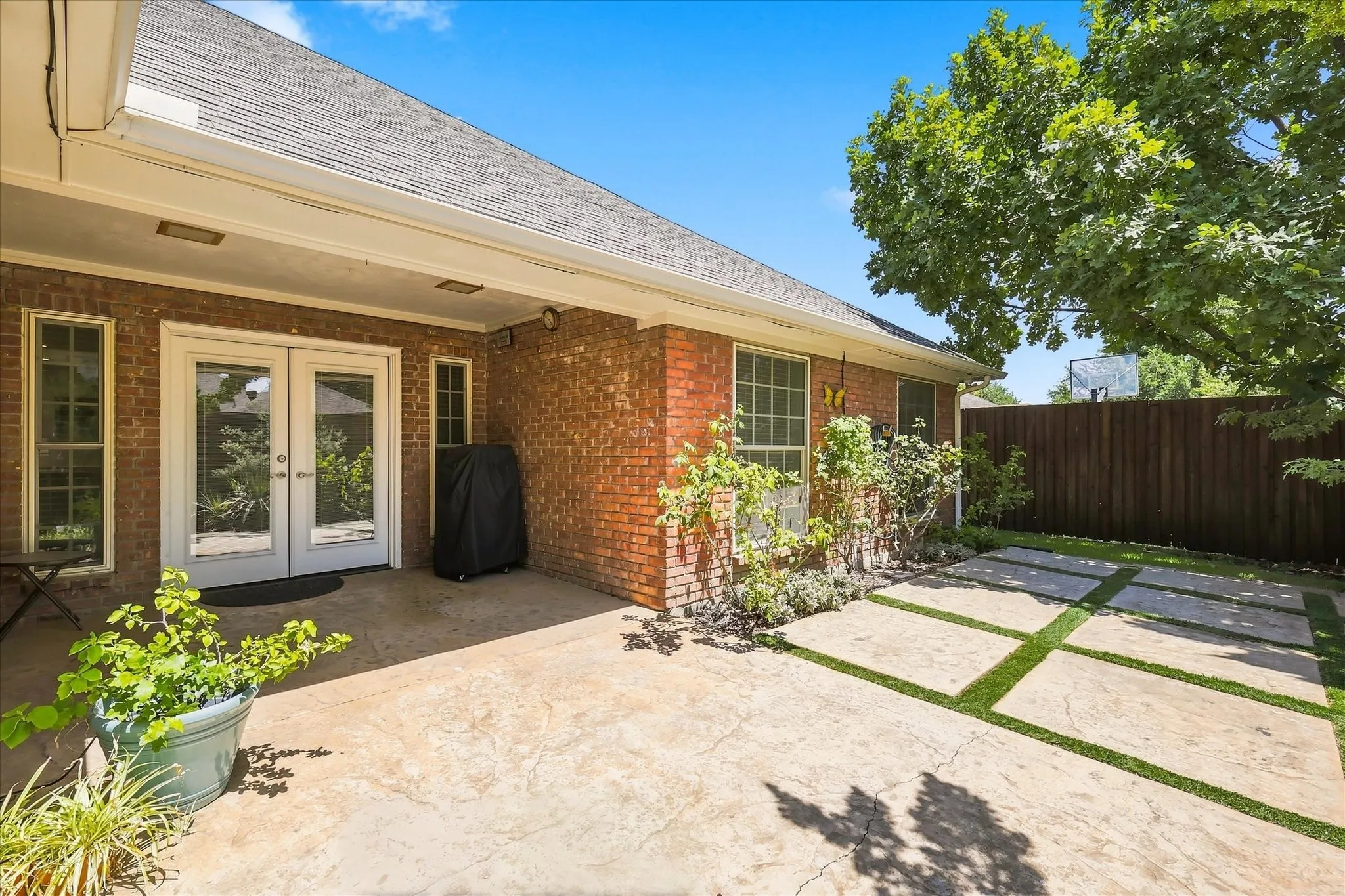Single Family Residence For Sale in Collin County , 4134 High Star Lane, Dallas, Texas 75287, 4 Bedroom, 3 Bathroom, 2 Garage spaces, 3,006 Sqft, built in 1981, mls#21359910, Real Estate Agent in Dallas, Homes For Sale in Collin county, Homes For Sale in Dallas, Realtor in Dallas Texas, Real Estate Brokerage Independent Realty Texas, Luminita Cordes Realtor