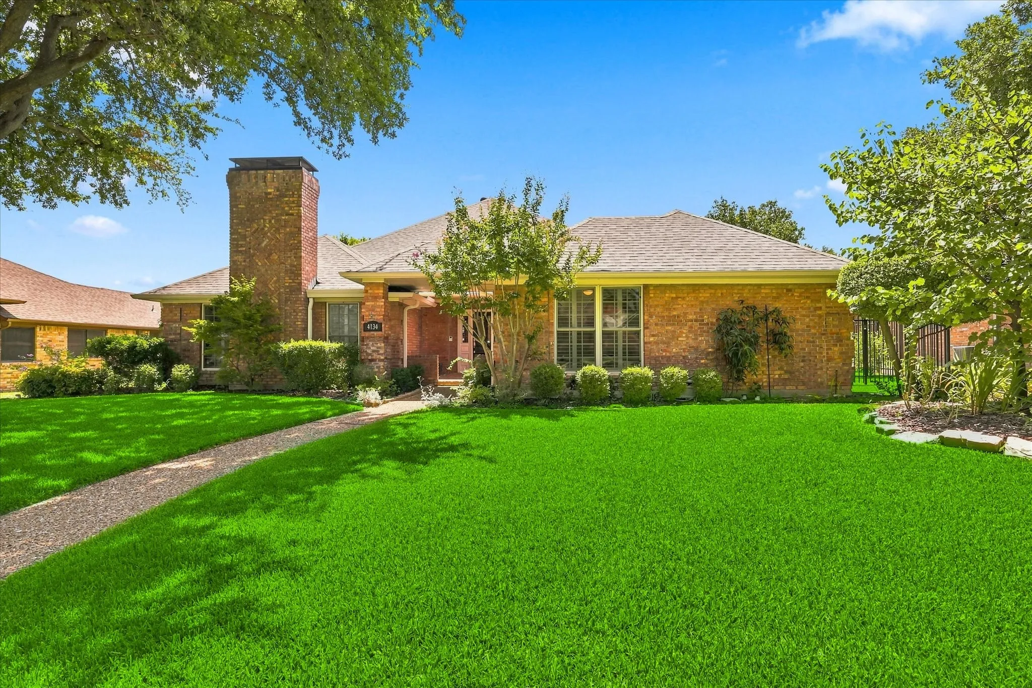 Single Family Residence For Sale in Collin County , 4134 High Star Lane, Dallas, Texas 75287, 4 Bedroom, 3 Bathroom, 2 Garage spaces, 3,006 Sqft, built in 1981, mls#21359910, Real Estate Agent in Dallas, Homes For Sale in Collin county, Homes For Sale in Dallas, Realtor in Dallas Texas, Real Estate Brokerage Independent Realty Texas, Luminita Cordes Realtor