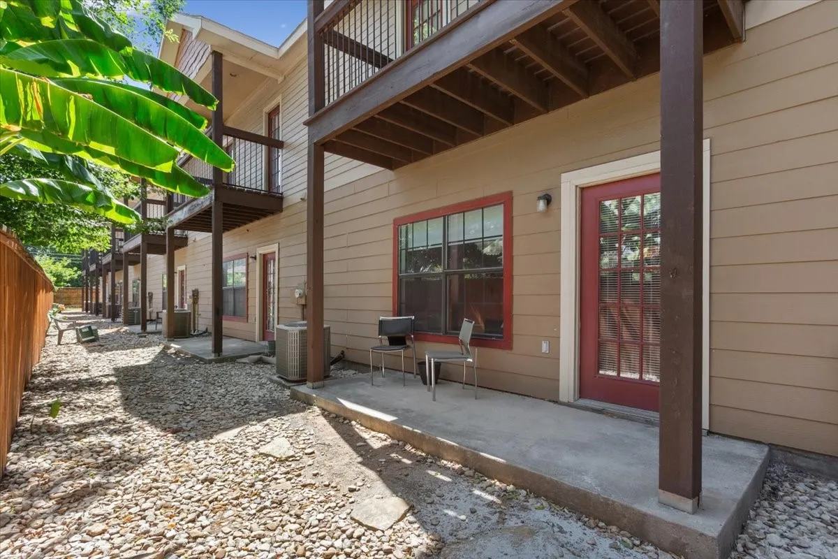 Condominium For Sale in Mc Lennan County , 2410 S 2nd Street 947, Waco, Texas 76706, 4 Bedroom, 5 Bathroom, 2 Garage spaces, 1,491 Sqft, built in 2006, mls#21363625, Real Estate Agent in Waco, Homes For Sale in Mc Lennan county, Homes For Sale in Waco, Realtor in Waco Texas, Real Estate Brokerage Independent Realty Texas, Luminita Cordes Realtor