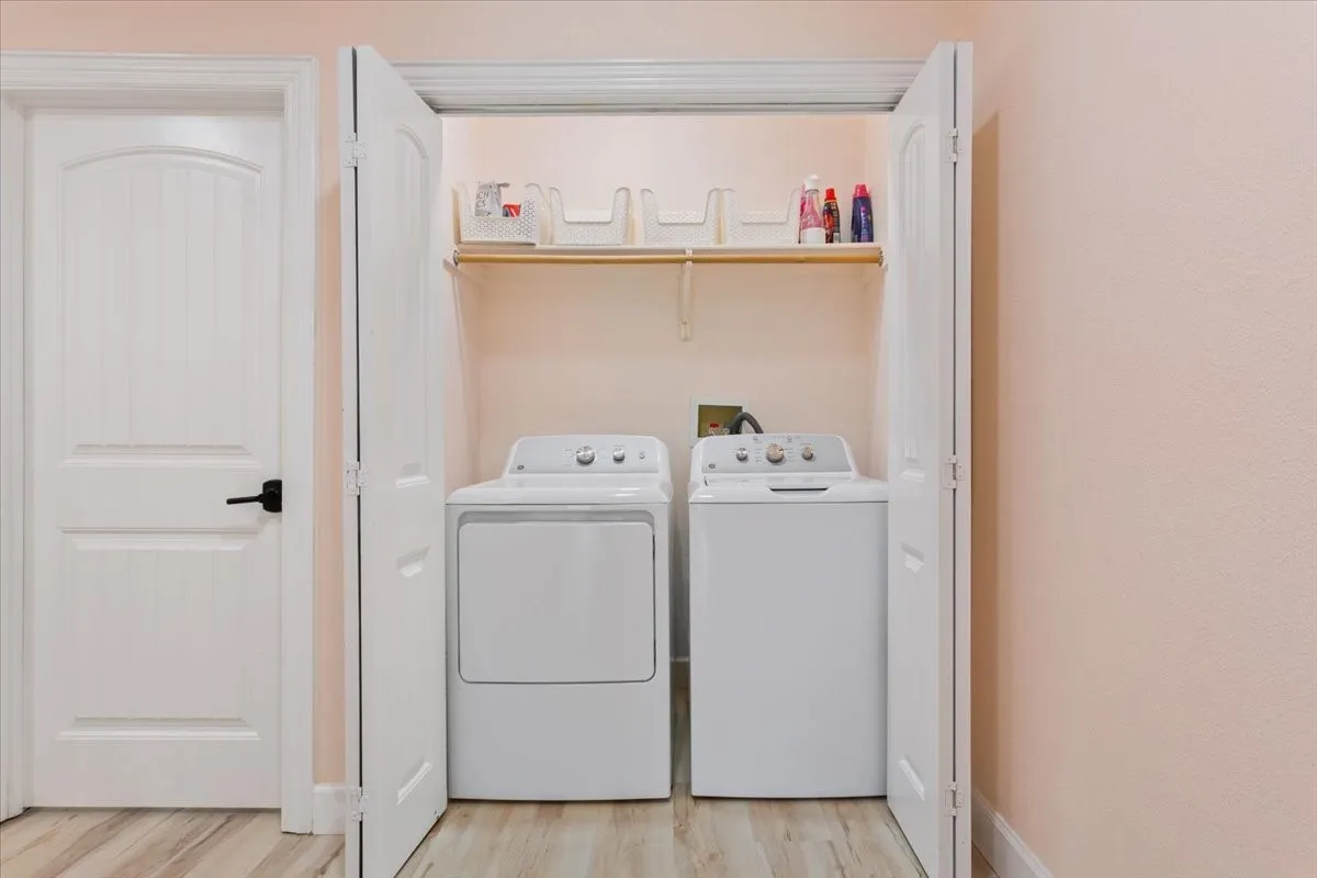 Condominium For Sale in Mc Lennan County , 2410 S 2nd Street 947, Waco, Texas 76706, 4 Bedroom, 5 Bathroom, 2 Garage spaces, 1,491 Sqft, built in 2006, mls#21363625, Real Estate Agent in Waco, Homes For Sale in Mc Lennan county, Homes For Sale in Waco, Realtor in Waco Texas, Real Estate Brokerage Independent Realty Texas, Luminita Cordes Realtor