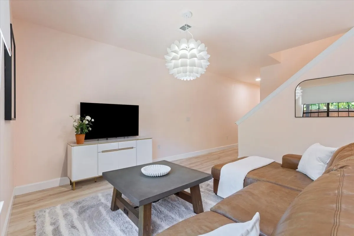 Condominium For Sale in Mc Lennan County , 2410 S 2nd Street 947, Waco, Texas 76706, 4 Bedroom, 5 Bathroom, 2 Garage spaces, 1,491 Sqft, built in 2006, mls#21363625, Real Estate Agent in Waco, Homes For Sale in Mc Lennan county, Homes For Sale in Waco, Realtor in Waco Texas, Real Estate Brokerage Independent Realty Texas, Luminita Cordes Realtor