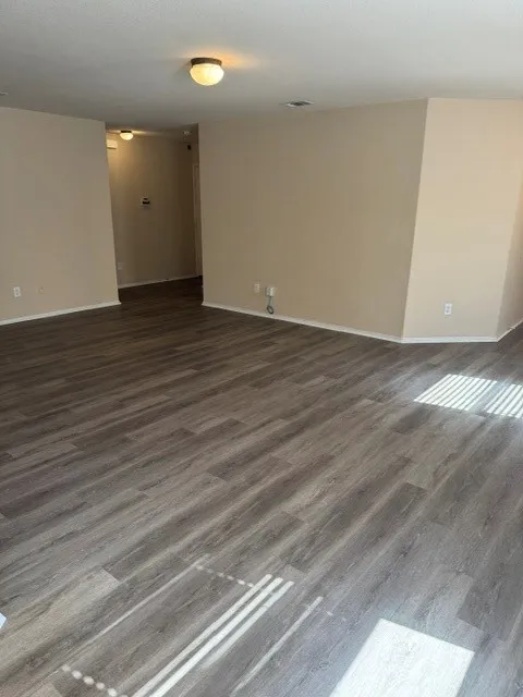 Single Family Residence For Rent in Tarrant County , 412 Marble Creek Drive, Fort Worth, Texas 76131, 3 Bedroom, 2 Bathroom, 2 Garage spaces, 1,527 Sqft, built in 2010, mls#21364834, Real Estate Agent in Fort Worth, Homes For Rent in Tarrant county, Homes For Rent in Fort Worth, Realtor in Fort Worth Texas, Real Estate Brokerage Independent Realty Texas, Luminita Cordes Realtor