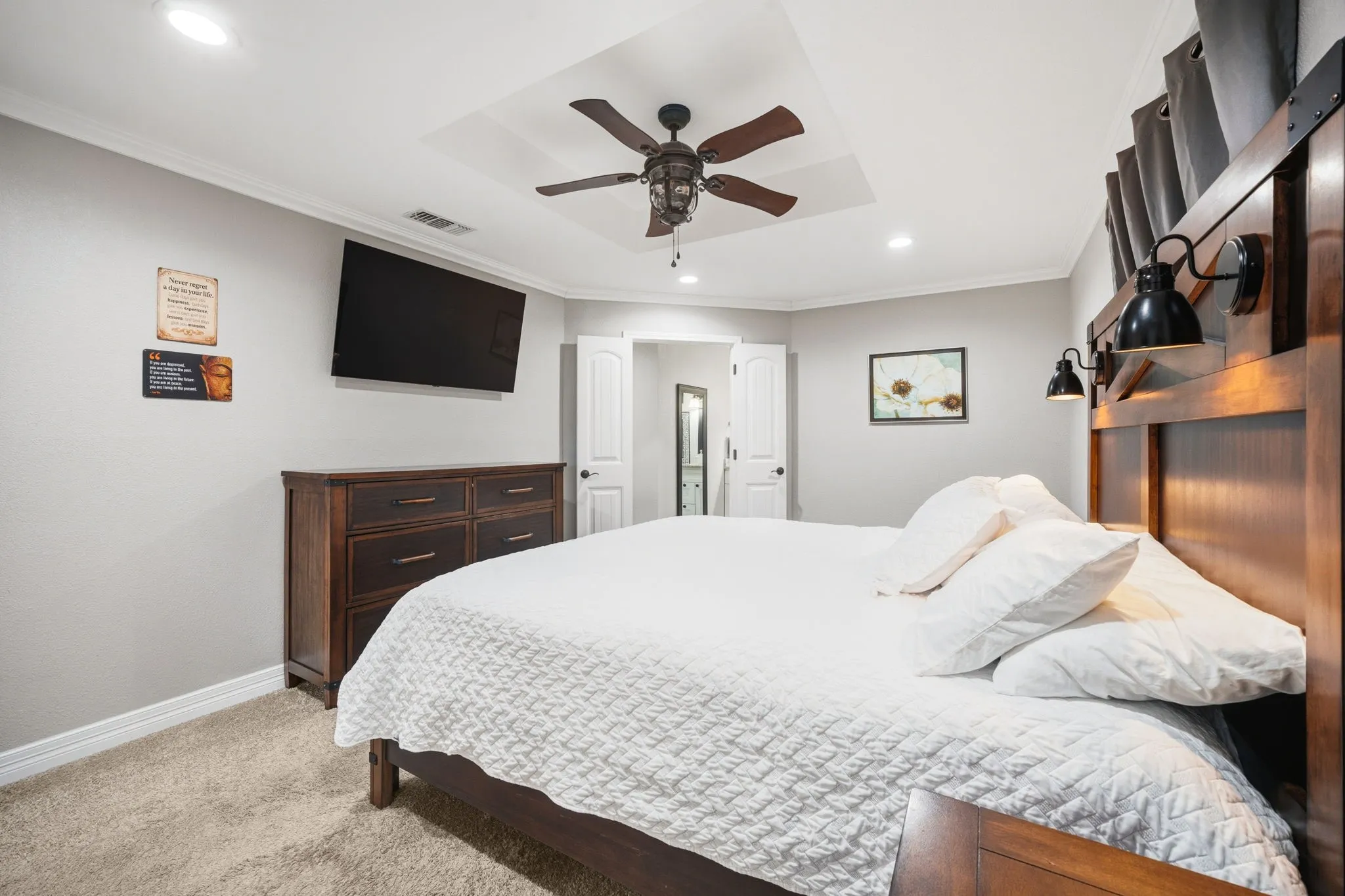 Single Family Residence For Sale in Ellis County , 119 Prairie Creek Road, Red Oak, Texas 75154, 4 Bedroom, 2 Bathroom, 2 Garage spaces, 1,709 Sqft, built in 1983, mls#21363974, Real Estate Agent in Red Oak, Homes For Sale in Ellis county, Homes For Sale in Red Oak, Realtor in Red Oak Texas, Real Estate Brokerage Independent Realty Texas, Luminita Cordes Realtor