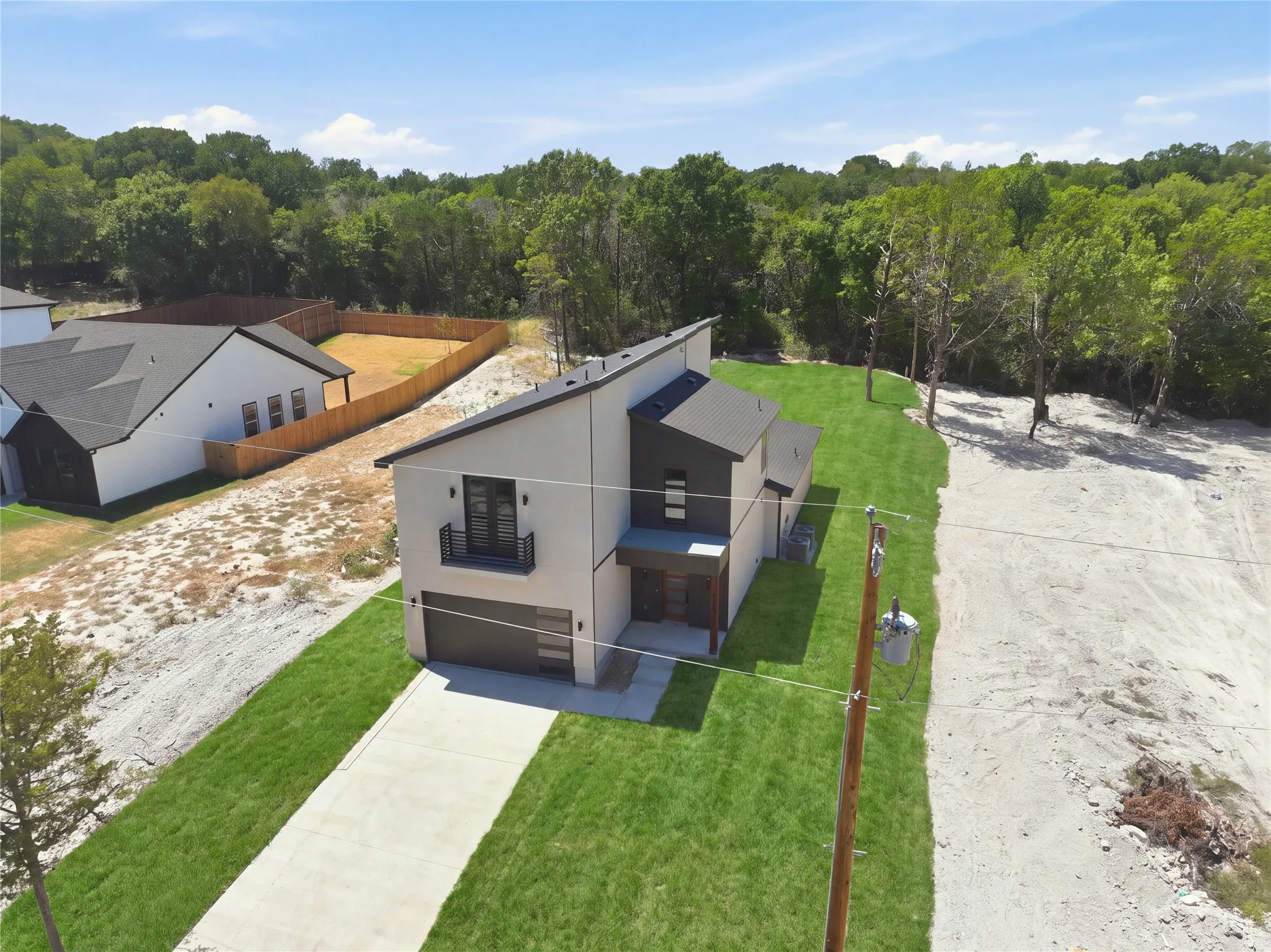 Single Family Residence For Sale in Dallas County , 5743 Plum Dale Road, Dallas, Texas 75241, 3 Bedroom, 3 Bathroom, 2 Garage spaces, 2,150 Sqft, built in 2026, mls#21357890, Real Estate Agent in Dallas, Homes For Sale in Dallas county, Homes For Sale in Dallas, Realtor in Dallas Texas, Real Estate Brokerage Independent Realty Texas, Luminita Cordes Realtor