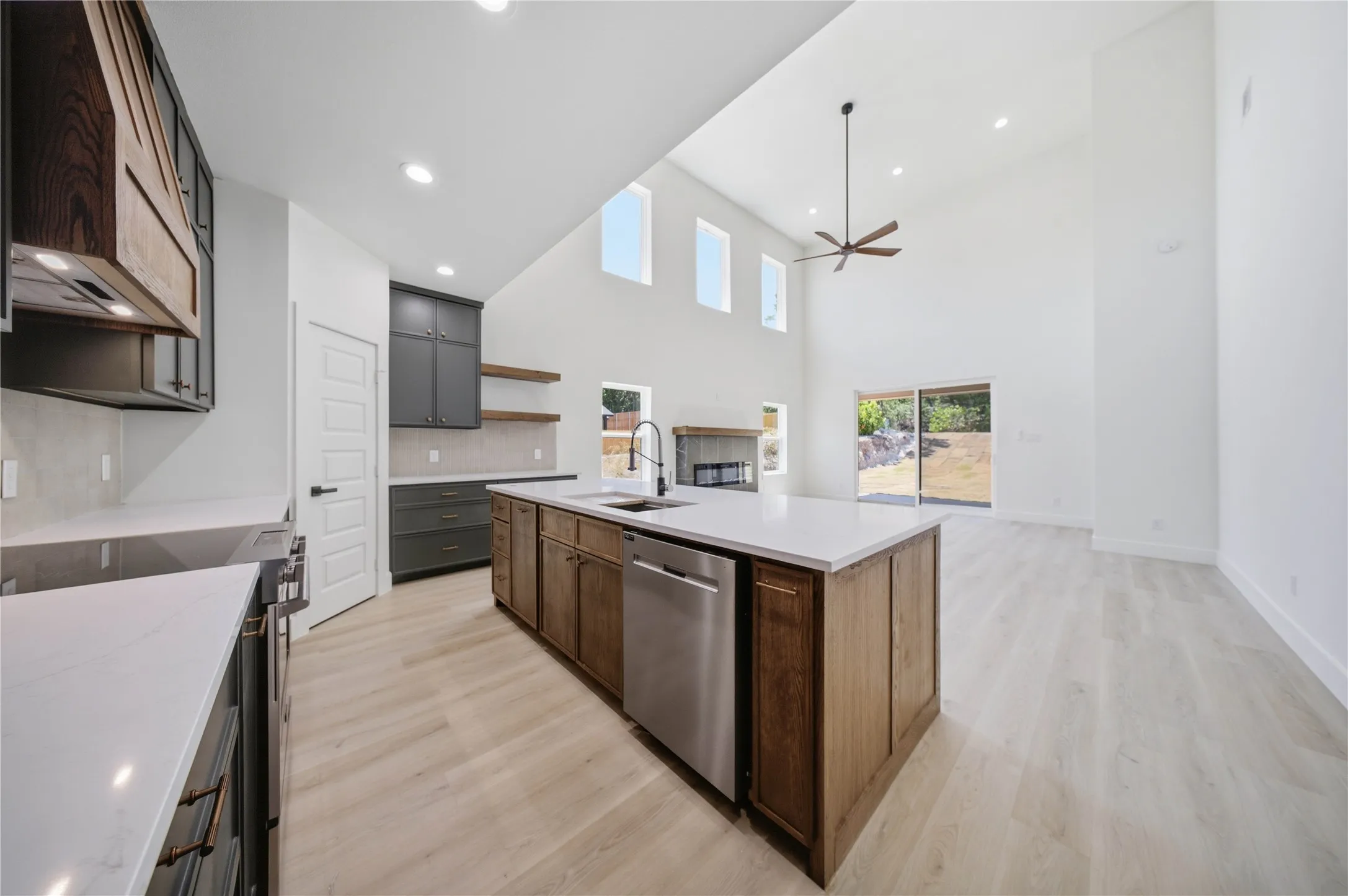 Single Family Residence For Sale in Dallas County , 5743 Plum Dale Road, Dallas, Texas 75241, 3 Bedroom, 3 Bathroom, 2 Garage spaces, 2,150 Sqft, built in 2026, mls#21357890, Real Estate Agent in Dallas, Homes For Sale in Dallas county, Homes For Sale in Dallas, Realtor in Dallas Texas, Real Estate Brokerage Independent Realty Texas, Luminita Cordes Realtor