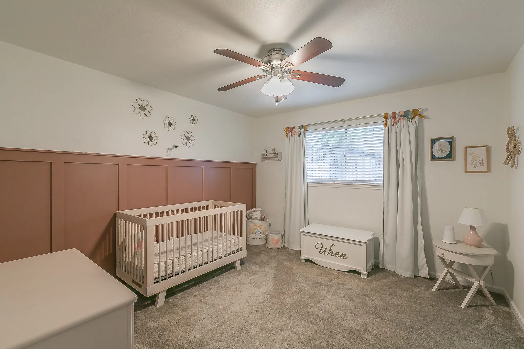Single Family Residence For Sale in Tarrant County , 2109 Friar Tuck Drive, Arlington, Texas 76013, 3 Bedroom, 2 Bathroom, 2 Garage spaces, 1,838 Sqft, built in 1968, mls#21361667, Real Estate Agent in Arlington, Homes For Sale in Tarrant county, Homes For Sale in Arlington, Realtor in Arlington Texas, Real Estate Brokerage Independent Realty Texas, Luminita Cordes Realtor